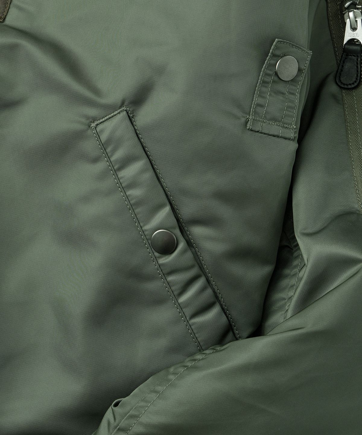 아웃스탠딩(OUTSTANDING) [LOONEY TUNES] MA-1 FLIGHT JACKET_SAGE GREEN