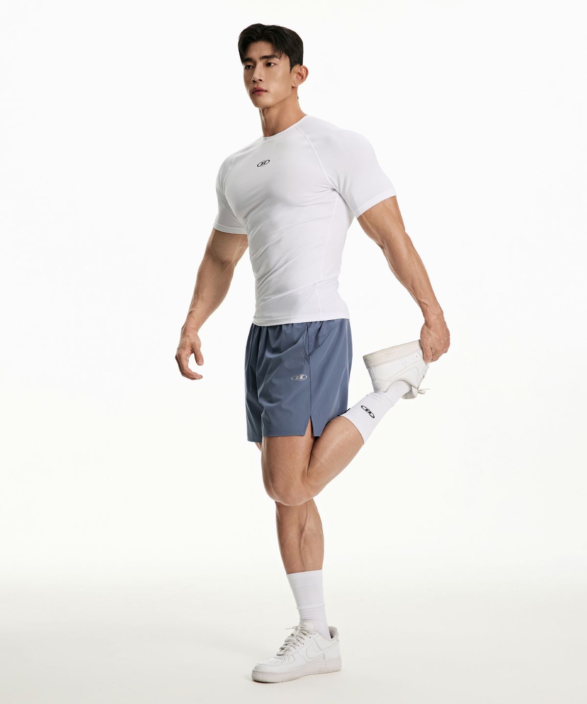본투윈(BORN TO WIN) SYMBOL B COMPRESSION SHORT SLEEVE [WHITE]