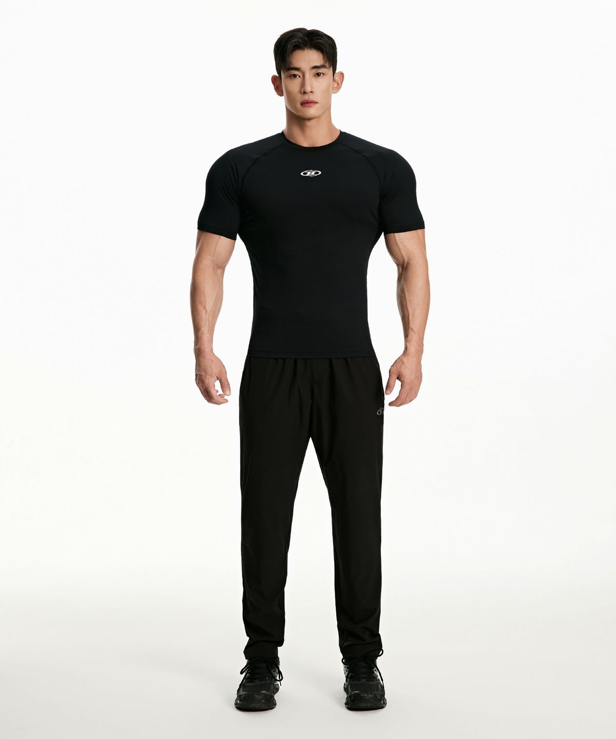 본투윈(BORN TO WIN) SYMBOL B COMPRESSION SHORT SLEEVE [BLACK]