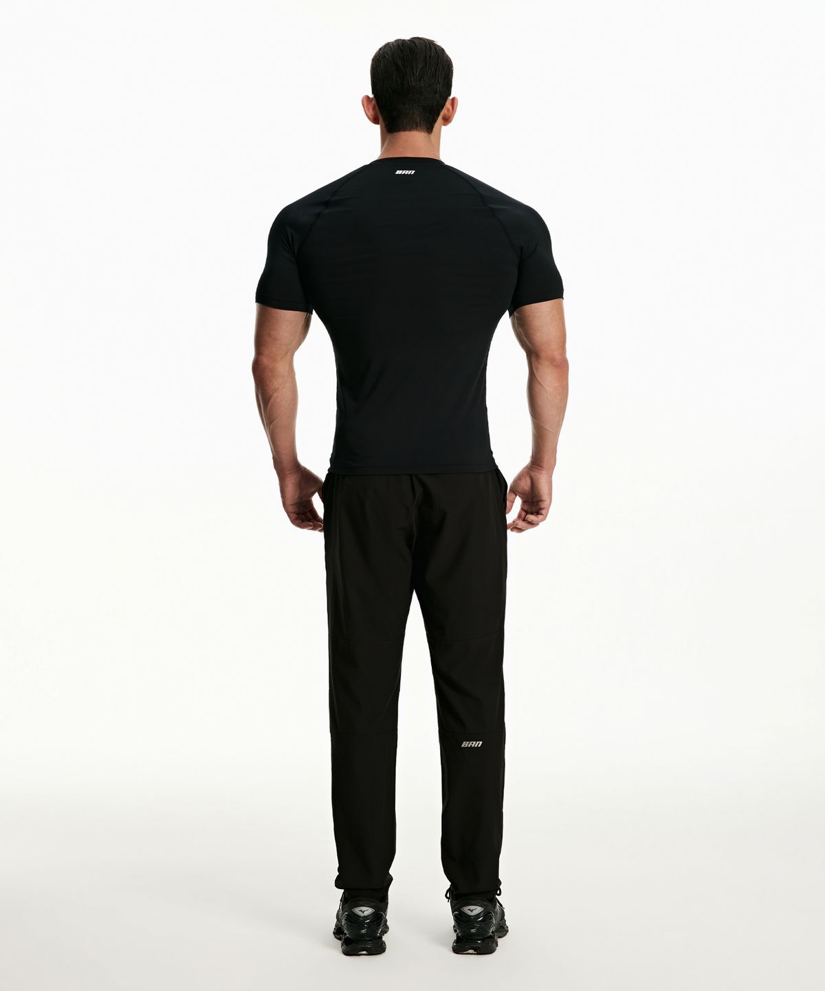 본투윈(BORN TO WIN) SYMBOL B COMPRESSION SHORT SLEEVE [BLACK]