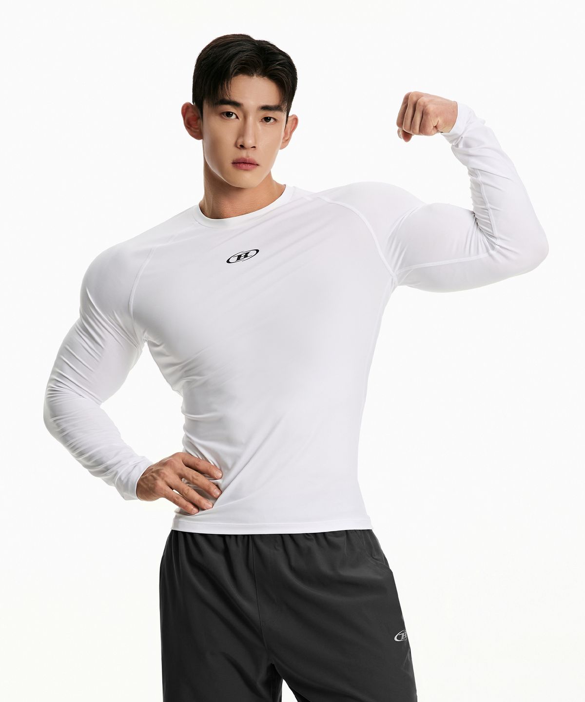 본투윈(BORN TO WIN) SYMBOL B COMPRESSION LONG SLEEVE [WHITE]