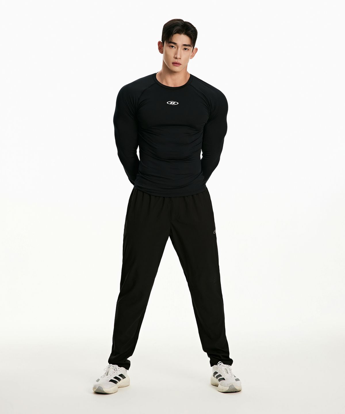 본투윈(BORN TO WIN) SYMBOL B COMPRESSION LONG SLEEVE [BLACK]