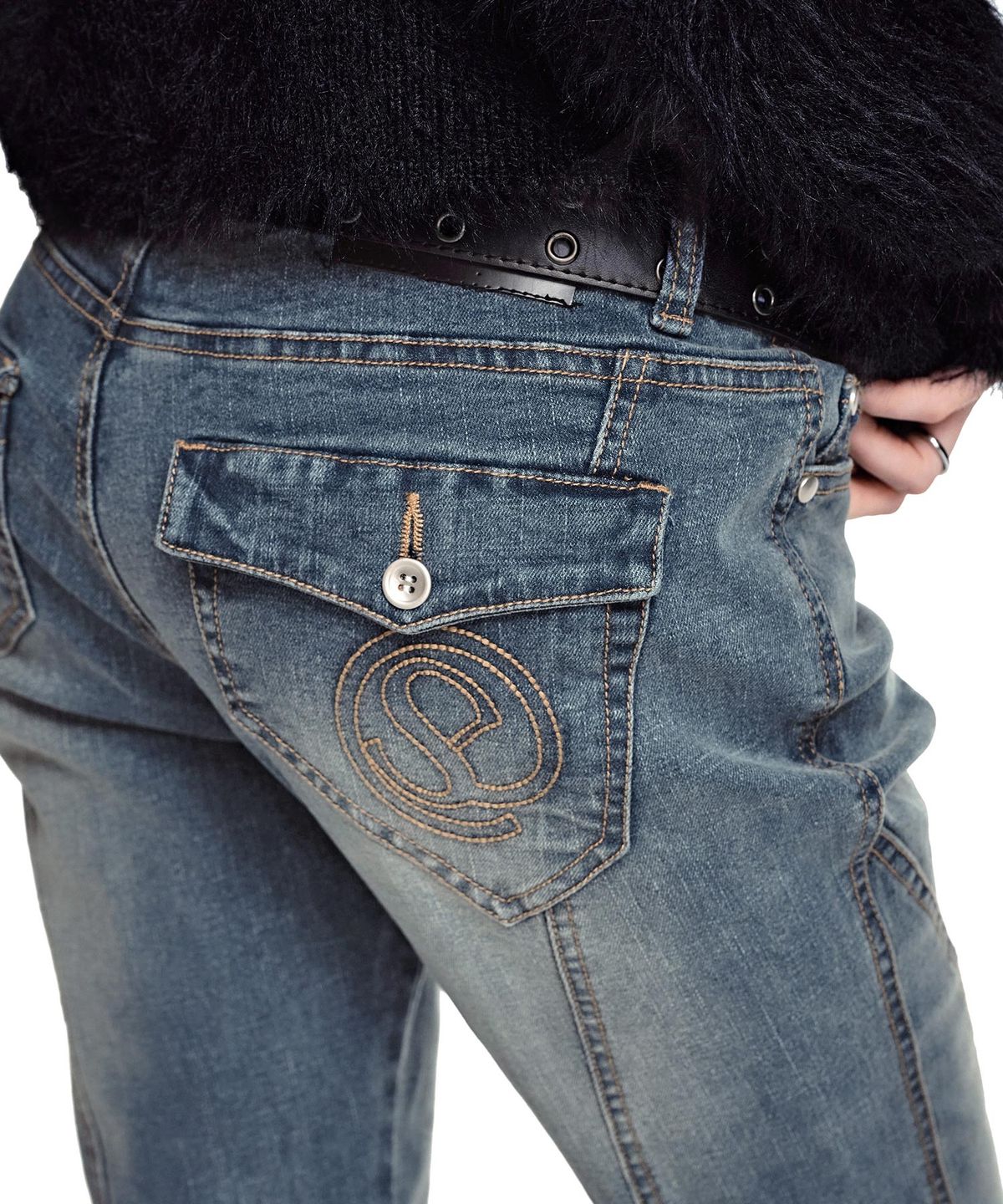 세컨모놀로그(SECONDMONO) Low Rise Panel Flared Denim [BLUE]_SEWPT019BLUE