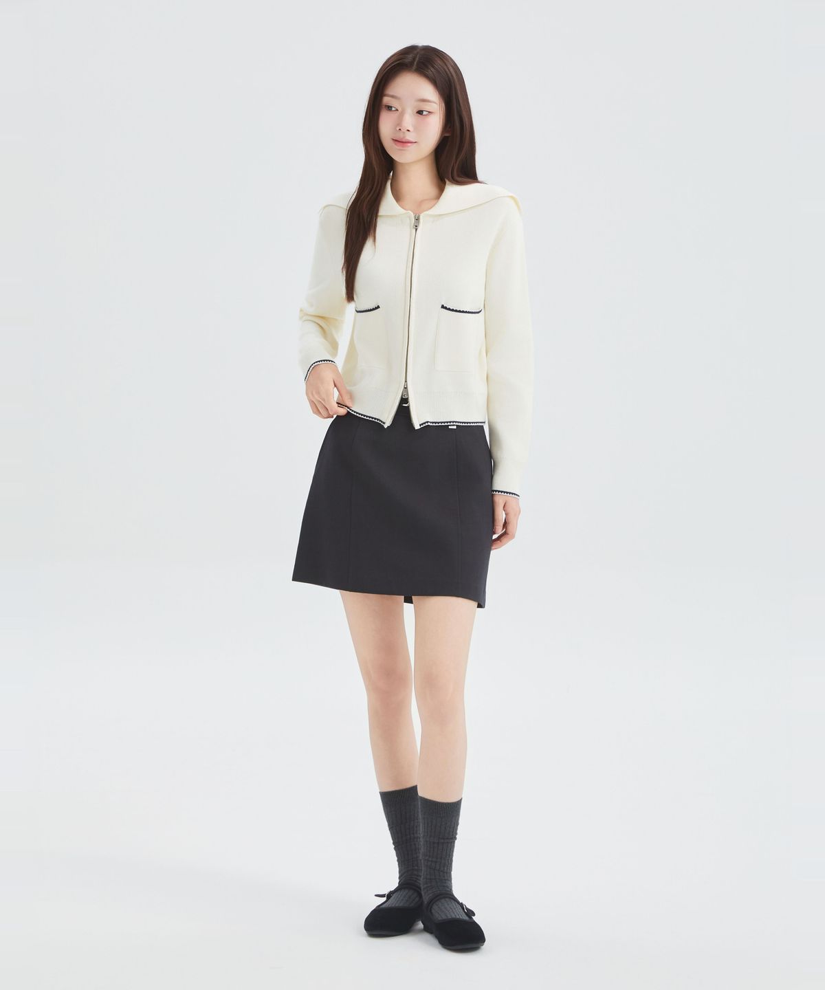 로엠(ROEM) 배색 집업 가디건 RMCKG4TR14