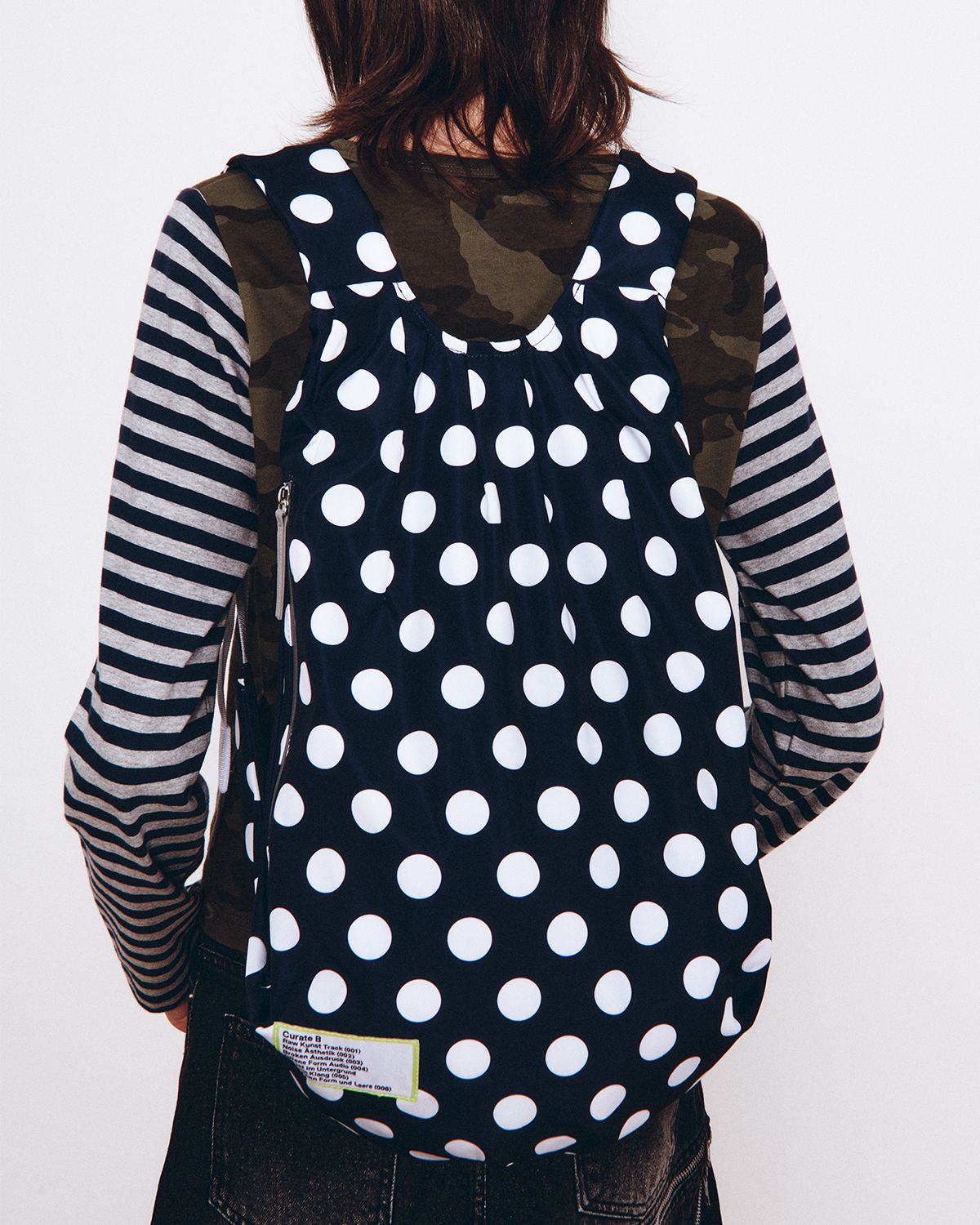더뮤지엄비지터(THEMUSEUMVISITOR) DOT UTILITY VOLUME BACKPACK (NAVY)