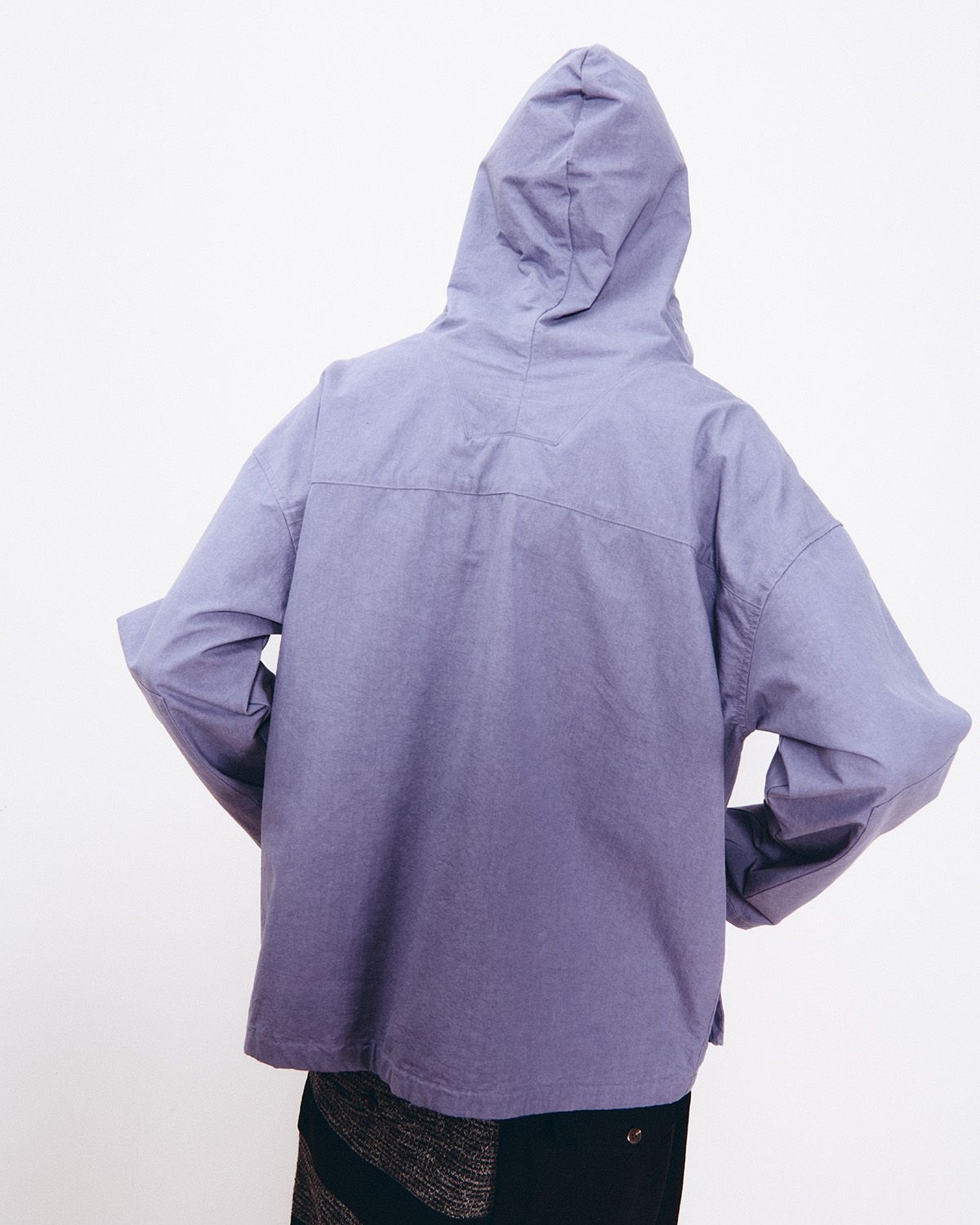 더뮤지엄비지터(THEMUSEUMVISITOR) UTILITY POCKET ANORAK JACKET (VIOLET)