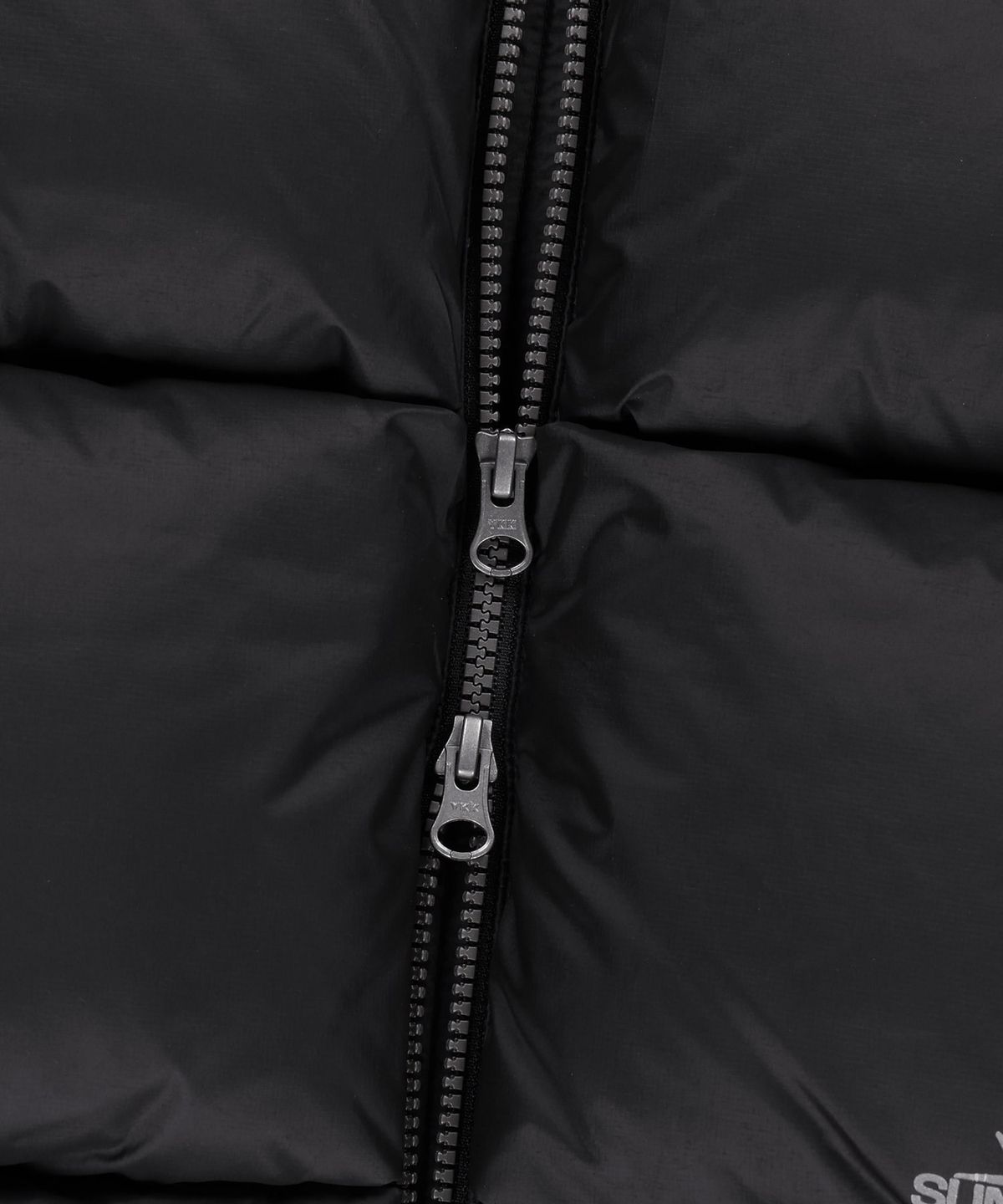 썬러브투어(SUNLOVETOUR) Toray Slice Down Jacket Black