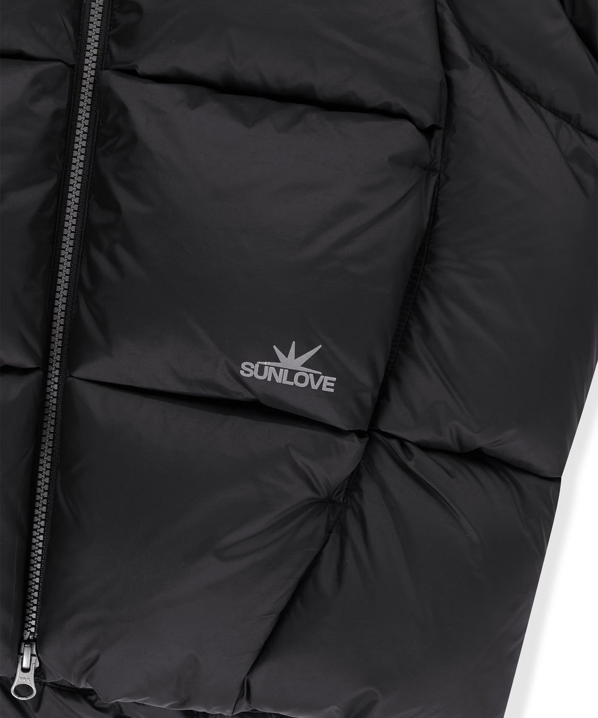 썬러브투어(SUNLOVETOUR) Toray Slice Down Jacket Black