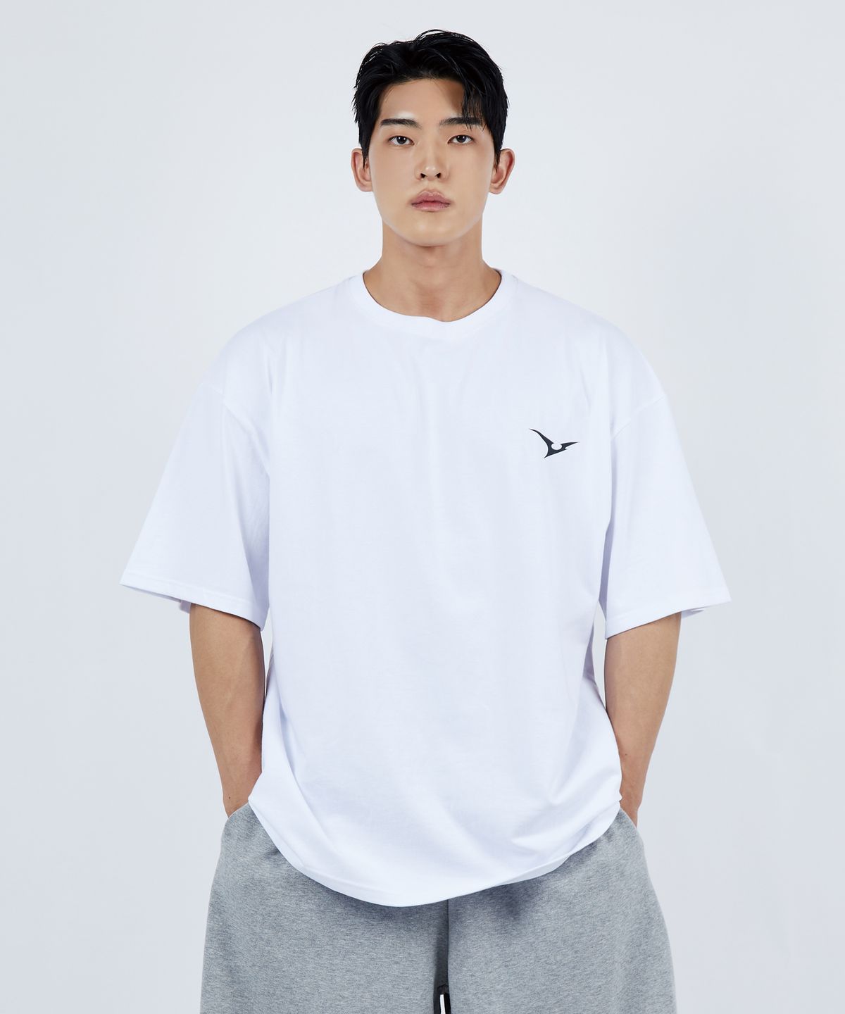 베트랙트(BATTRACT) 베트 로고 소로나 반팔 티셔츠 [WHITE]