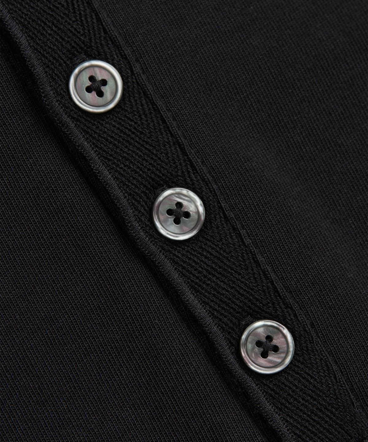 엑스컨테이너(EXCONTAINER) 빈티지 크롭 헨리넥 롱슬리브 (BLACK)