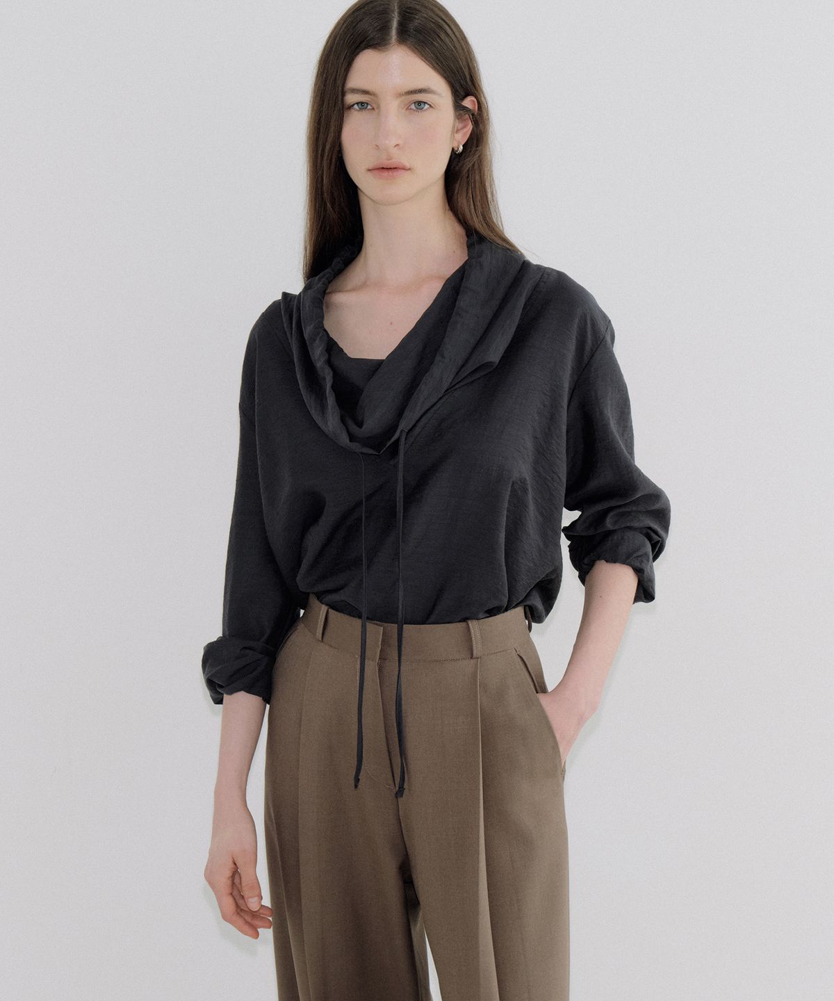 아워코모스(OURCOMOS) wide tucked slacks (mocha) 6086