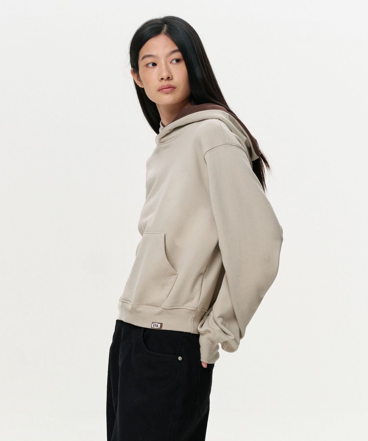 이알에이(ERA) UNISEX ERA COLOR LAYERED HOODIE - OATMEAL