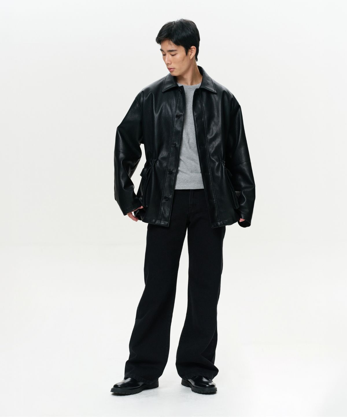 이알에이(ERA) UNISEX ERA FAUX LEATHER SAFARI JACKET - BLACK