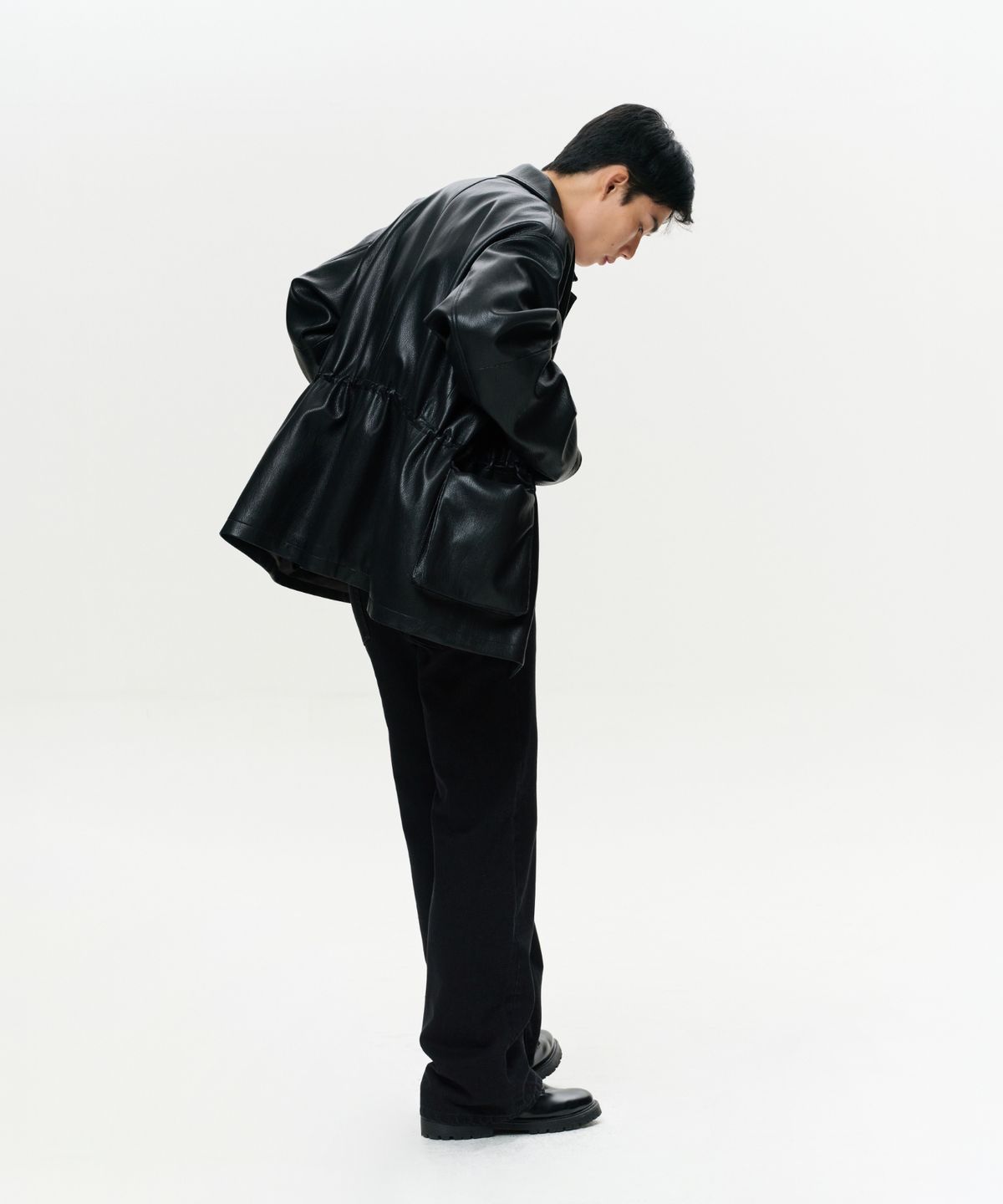 이알에이(ERA) UNISEX ERA FAUX LEATHER SAFARI JACKET - BLACK