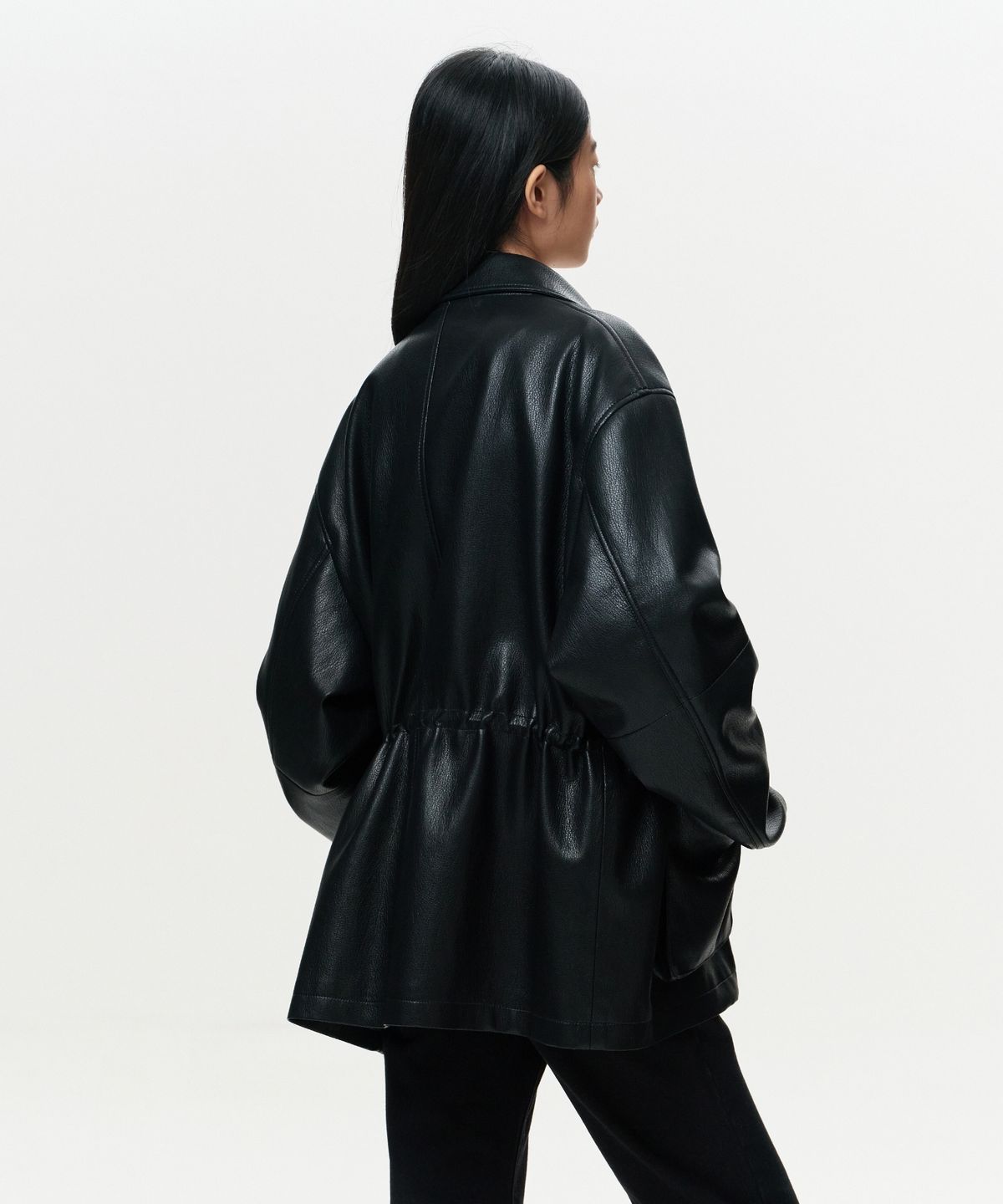 이알에이(ERA) UNISEX ERA FAUX LEATHER SAFARI JACKET - BLACK