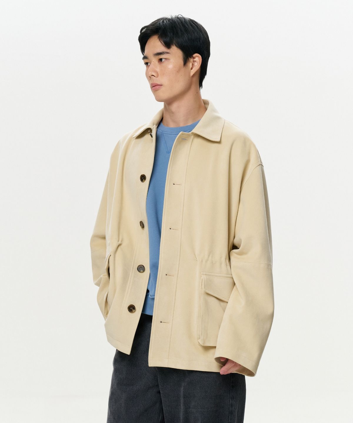 이알에이(ERA) UNISEX ERA FAUX SUEDE SAFARI JACKET - CREAM