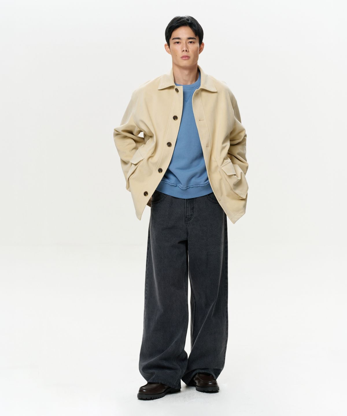 이알에이(ERA) UNISEX ERA FAUX SUEDE SAFARI JACKET - CREAM