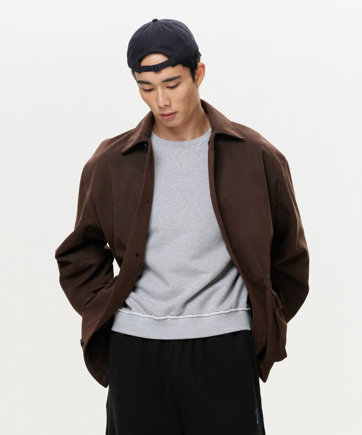 이알에이(ERA) UNISEX ERA FAUX SUEDE SAFARI JACKET - BROWN