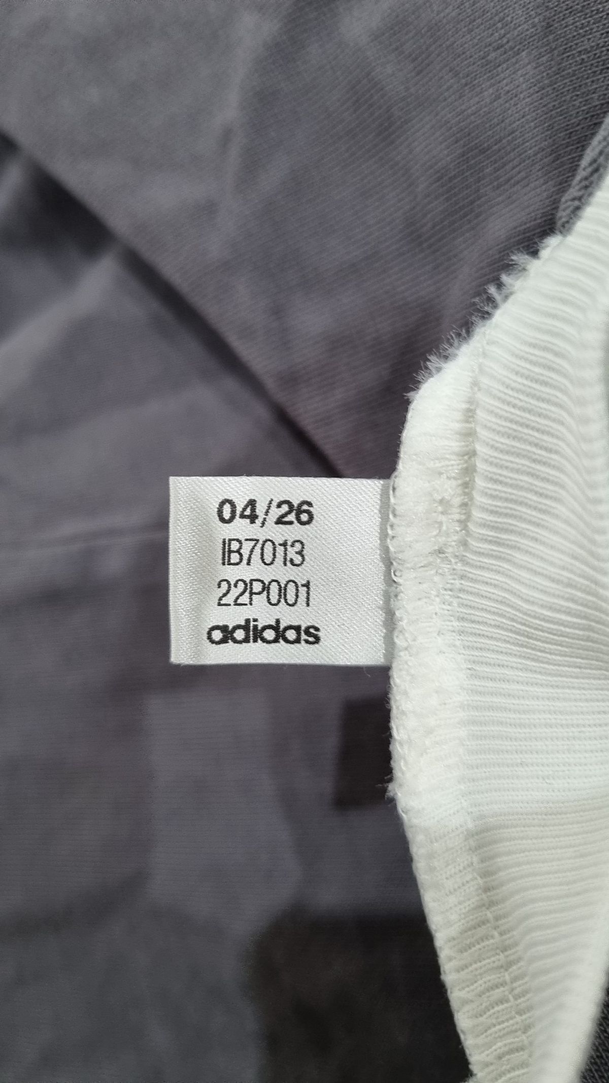 아디다스(ADIDAS) 메르세데스 AMG F1 팀 실버 애로우 아이콘 남성용 티 - 그레이 / IB7013 L