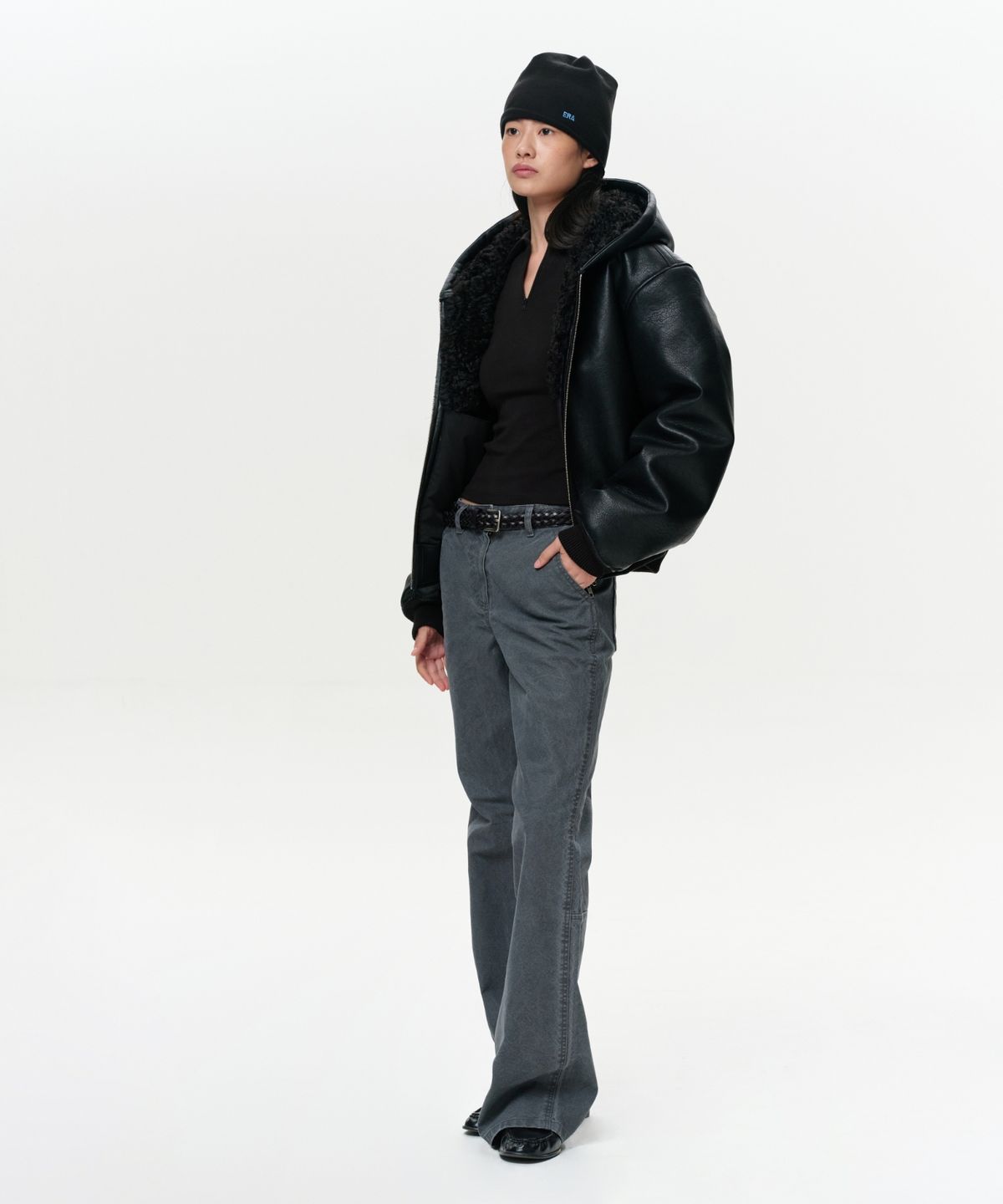 이알에이(ERA) UNISEX ERA FAUX SHEARLING HOODED JACKET - BLACK