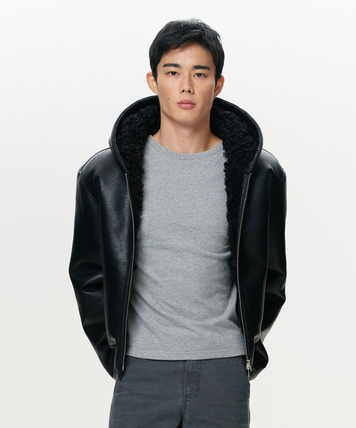 이알에이(ERA) UNISEX ERA FAUX SHEARLING HOODED JACKET - BLACK