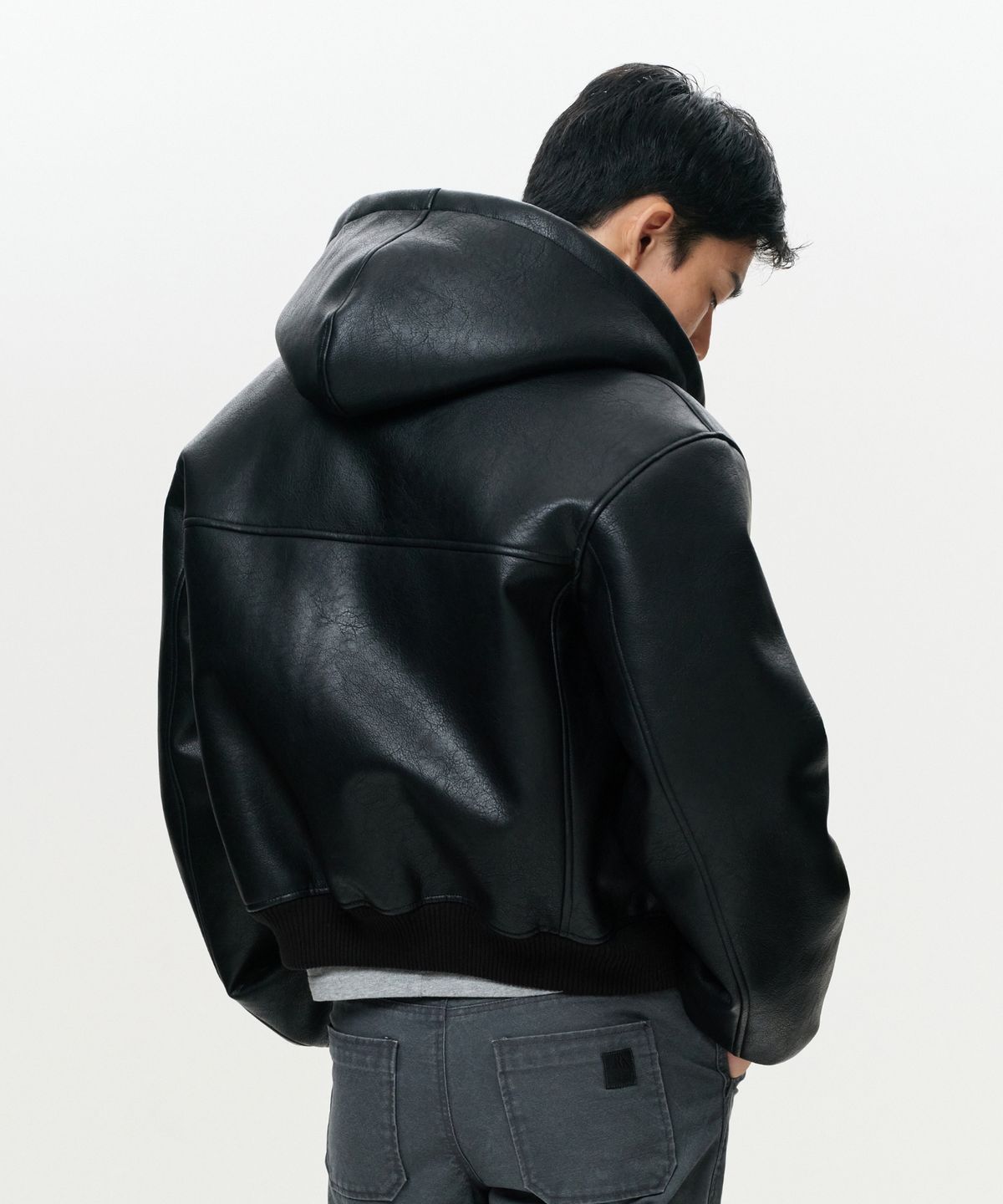이알에이(ERA) UNISEX ERA FAUX SHEARLING HOODED JACKET - BLACK