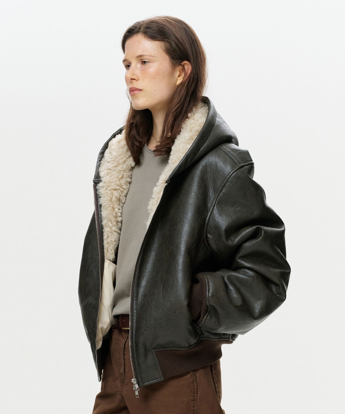이알에이(ERA) UNISEX ERA FAUX SHEARLING HOODED JACKET - BROWN
