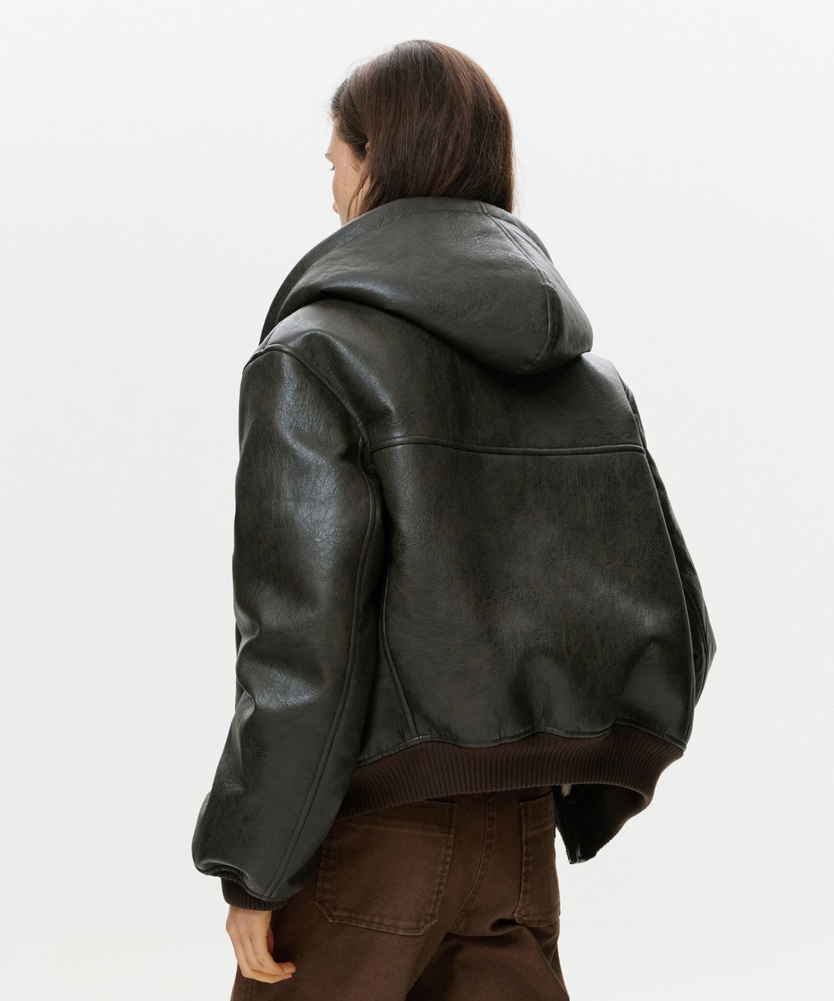이알에이(ERA) UNISEX ERA FAUX SHEARLING HOODED JACKET - BROWN