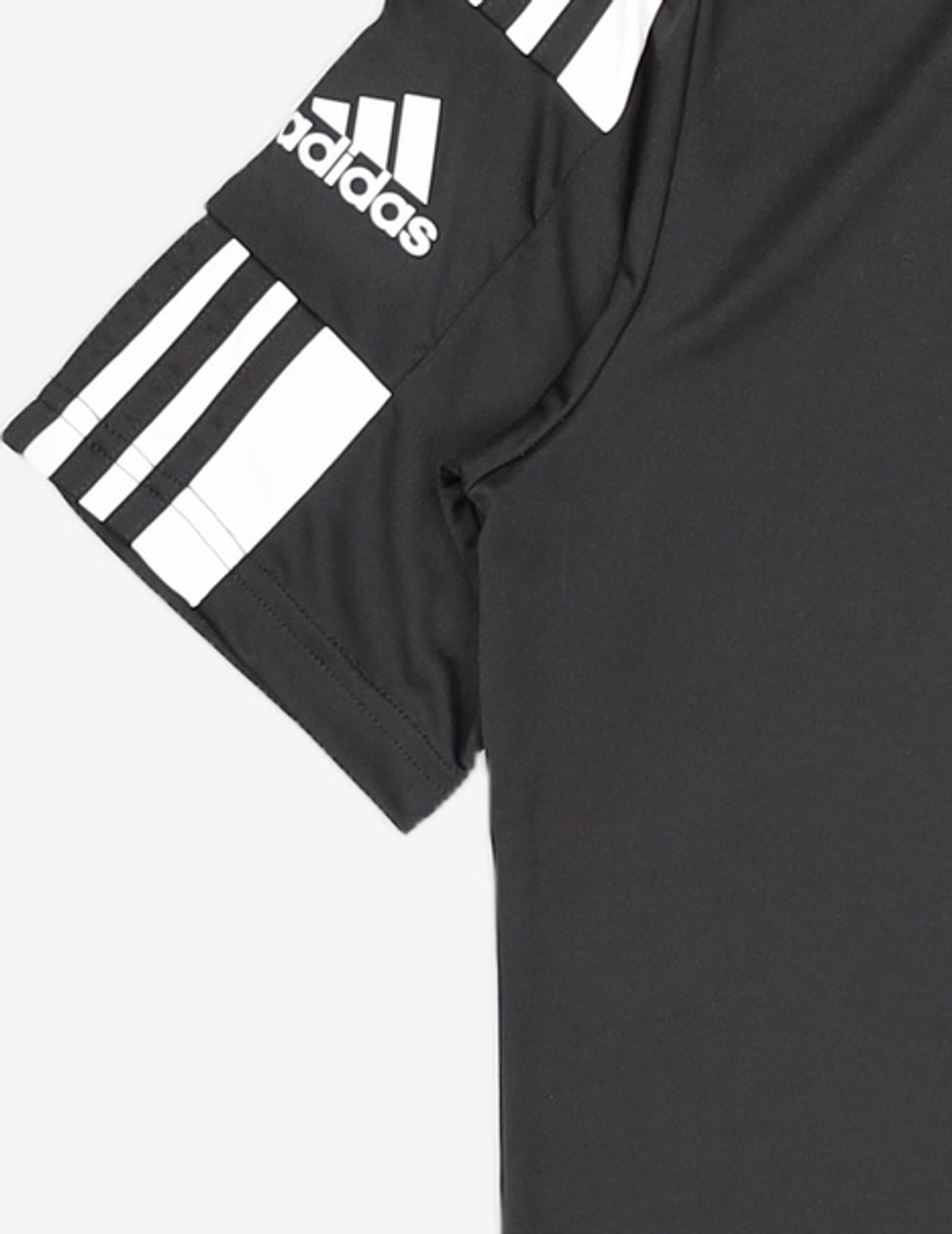 아디다스(ADIDAS) 반소매 티셔츠 105