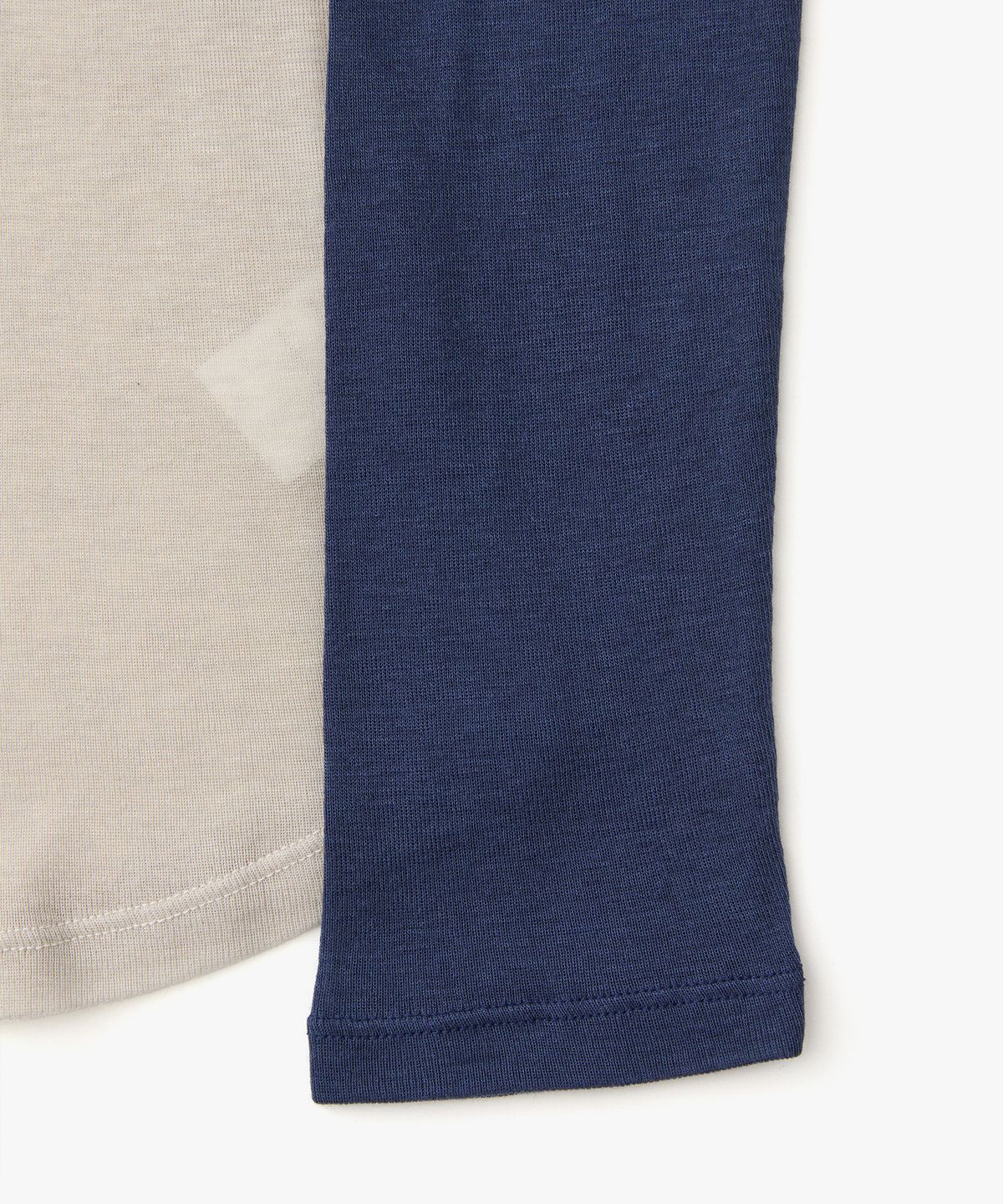 정감 스튜디오(JEONGGAM STUDIOS) Wool Color Block Reglan Long Sleeve_4 Color