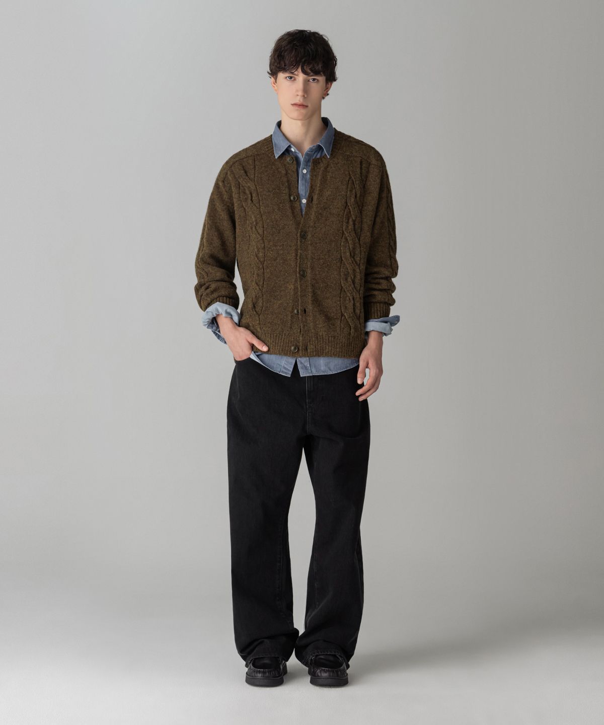 라코스테(LACOSTE) 남성 헤어리 케이블 크루넥 가디건 AH101M-56N DPD