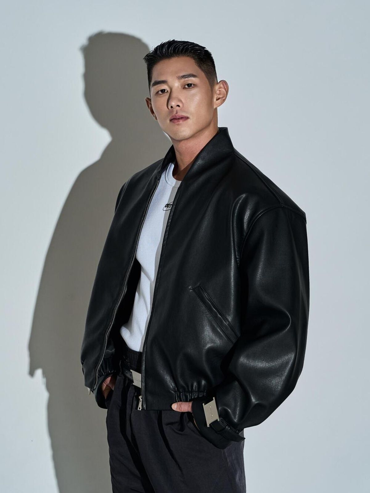 아웃오브(OUTOF) Sleeve Belt Leather Jacket