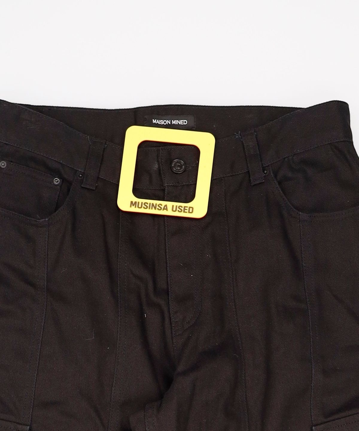 메종미네드(MAISON MINED) HEM BUTTON UTILITY CARGO PANTS BLACK 50