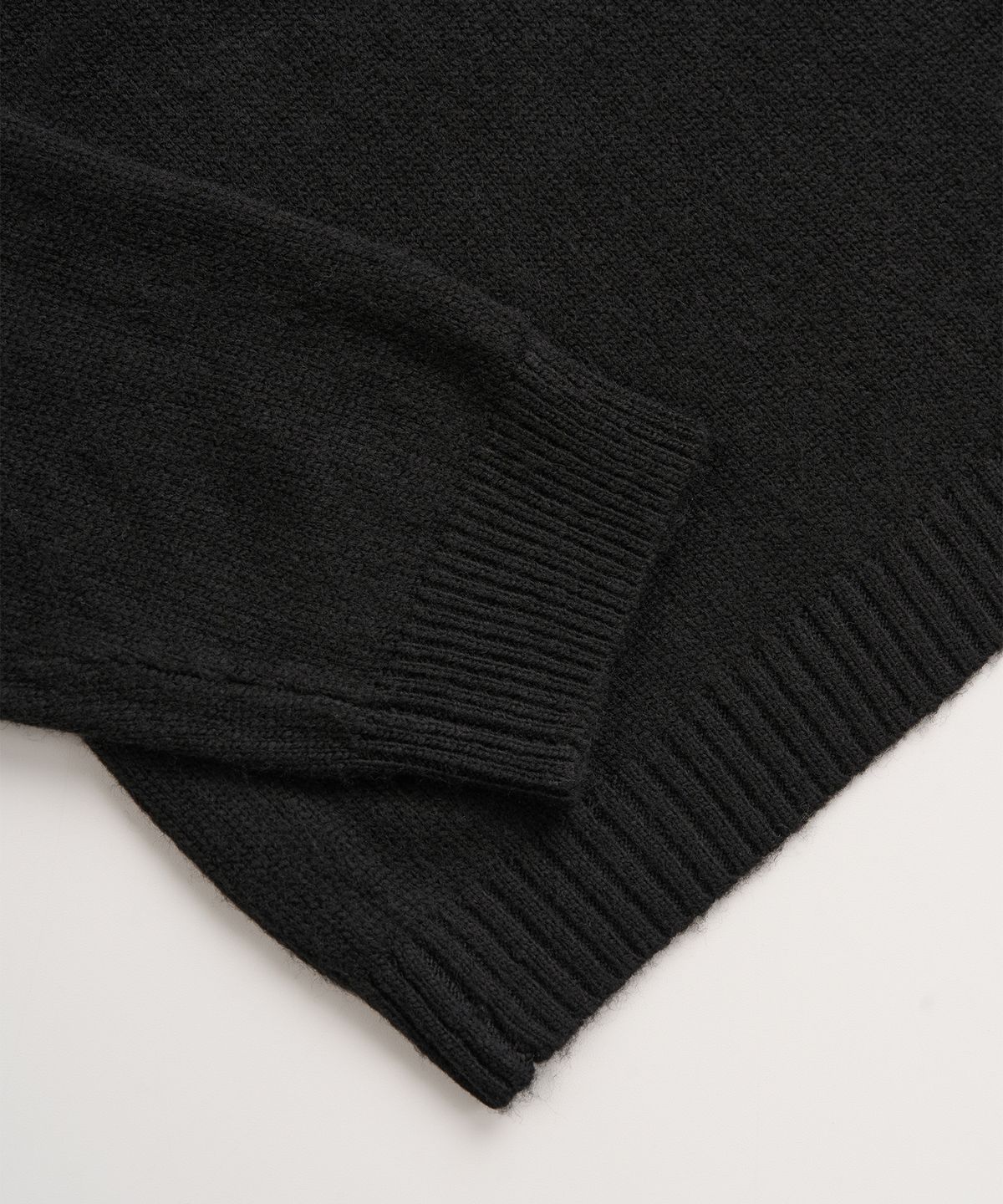 엑스컨테이너(EXCONTAINER) 모크넥 크롭 니트 (BLACK)