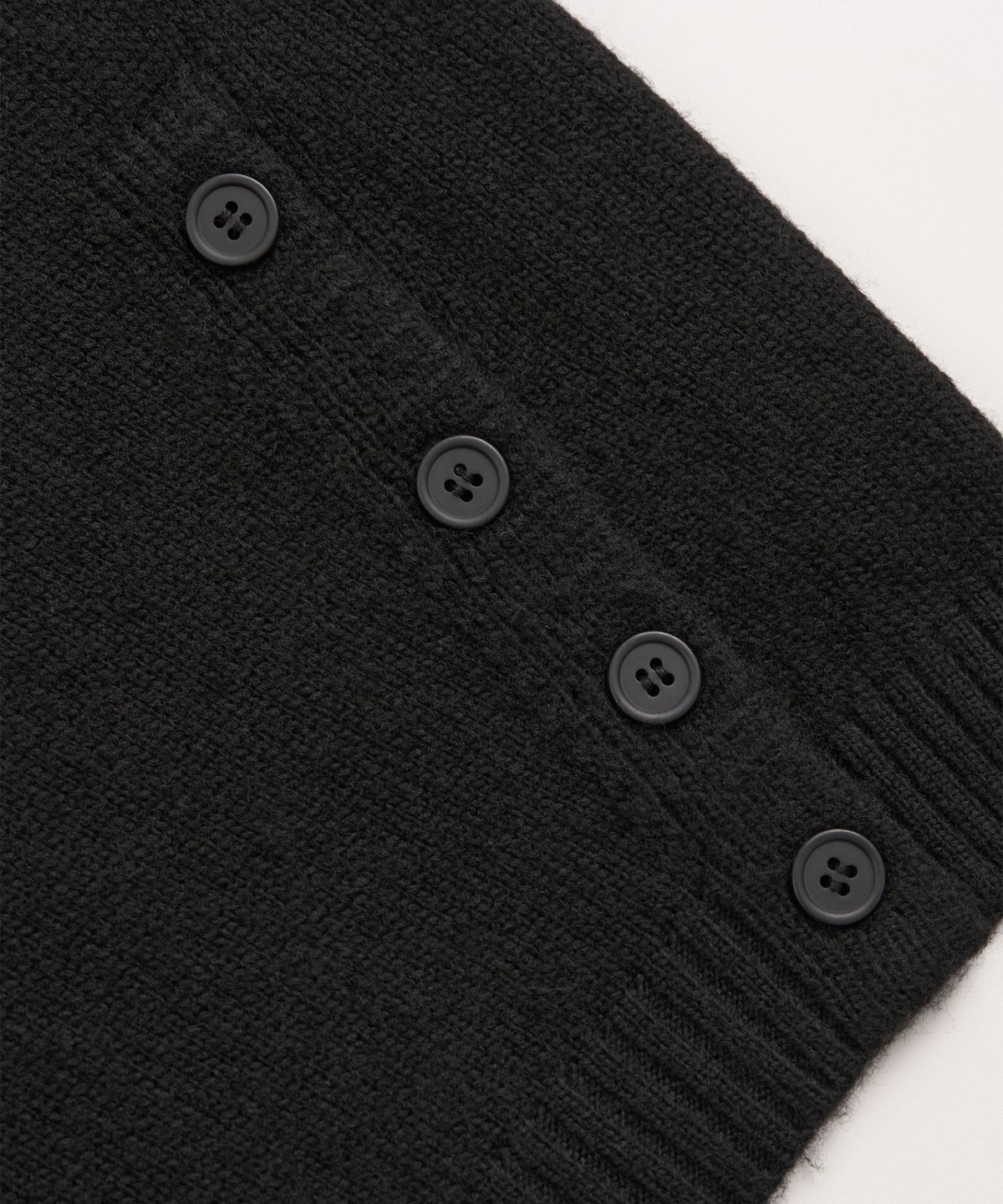 엑스컨테이너(EXCONTAINER) 모크넥 크롭 니트 (BLACK)