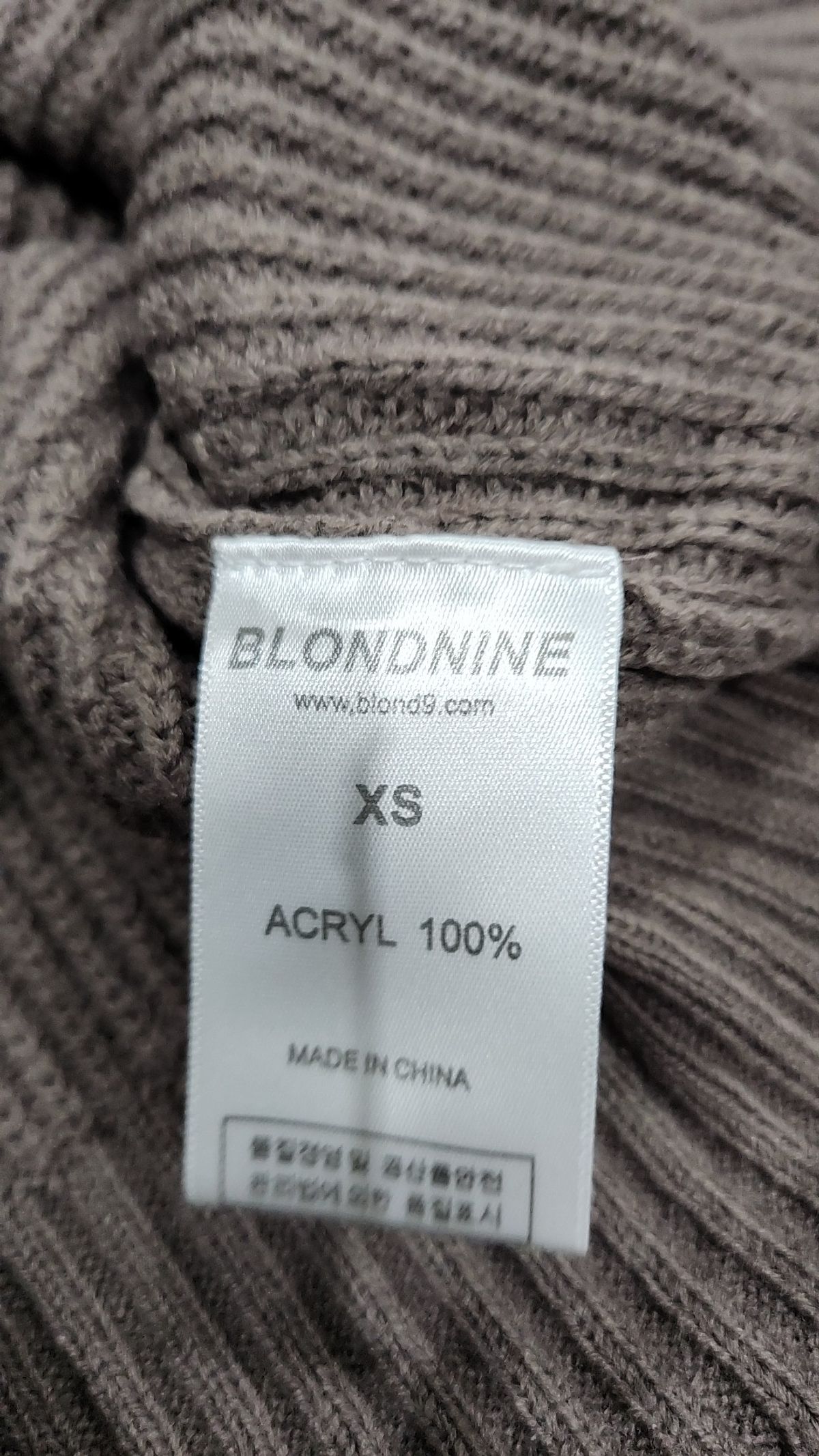 블론드나인(BLOND9) 니트/스웨터 XS