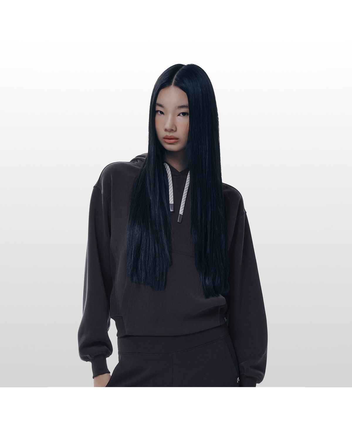 런허(RHUNHER) 더스트벨벳 풀오버 후디