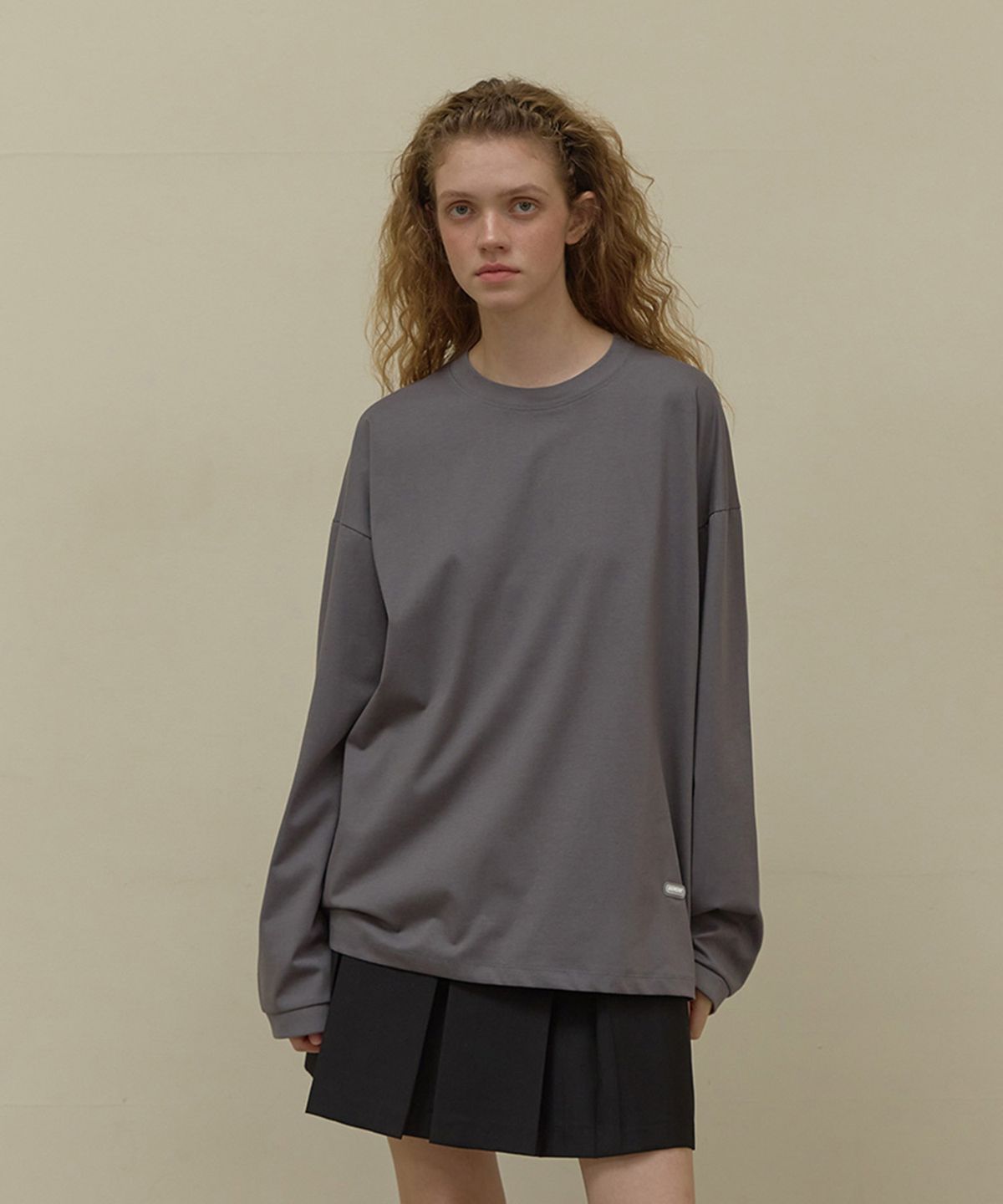 론크(LONQUE) SILKET LONG SLEEVE T-SHIRT (CHARCOAL)