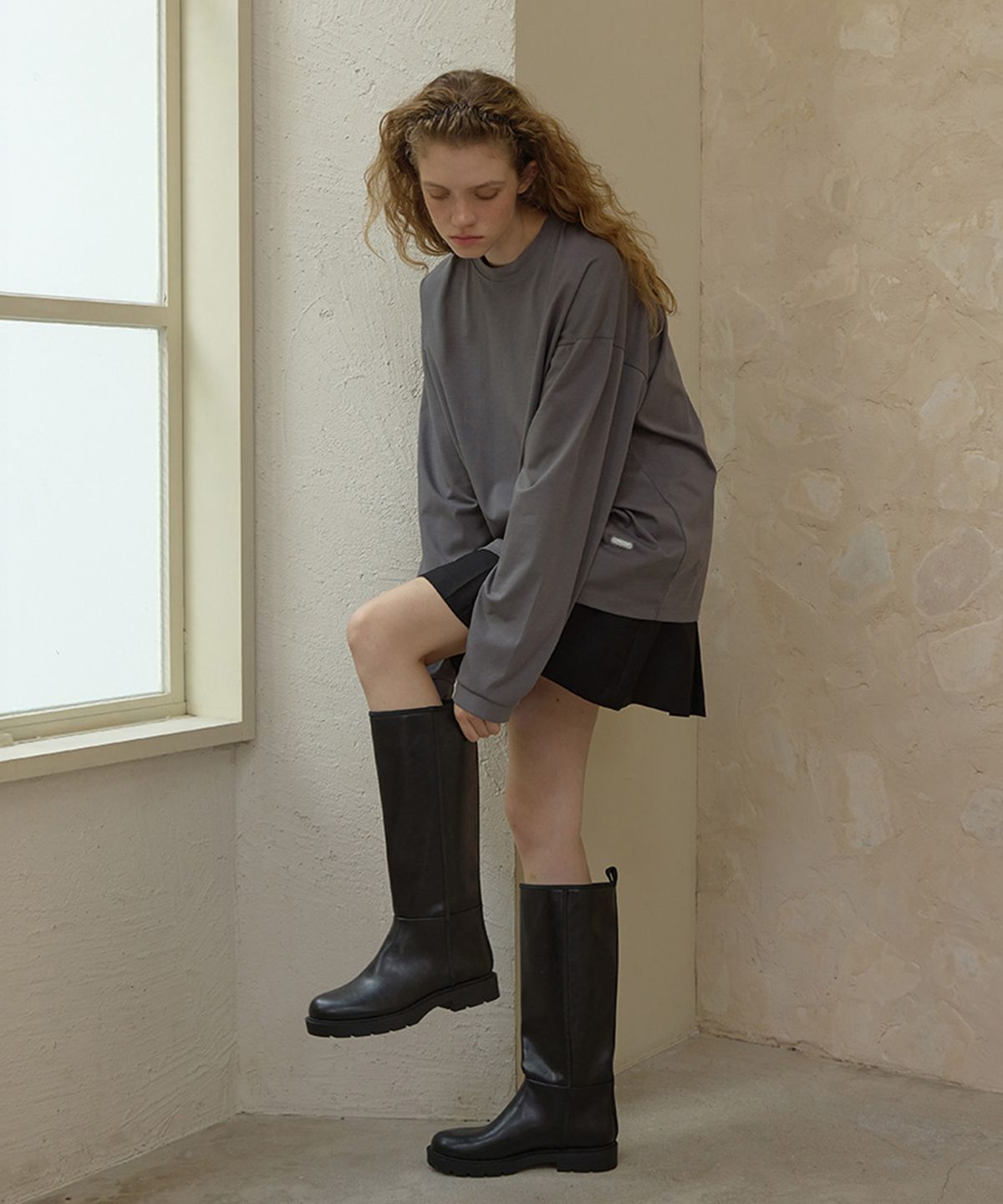 론크(LONQUE) SILKET LONG SLEEVE T-SHIRT (CHARCOAL)