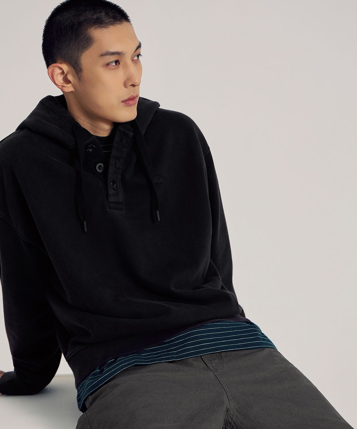 라코스테(LACOSTE) 남성 워시드 코튼 릴랙스핏 치노 팬츠 HH634E-56N 3L6