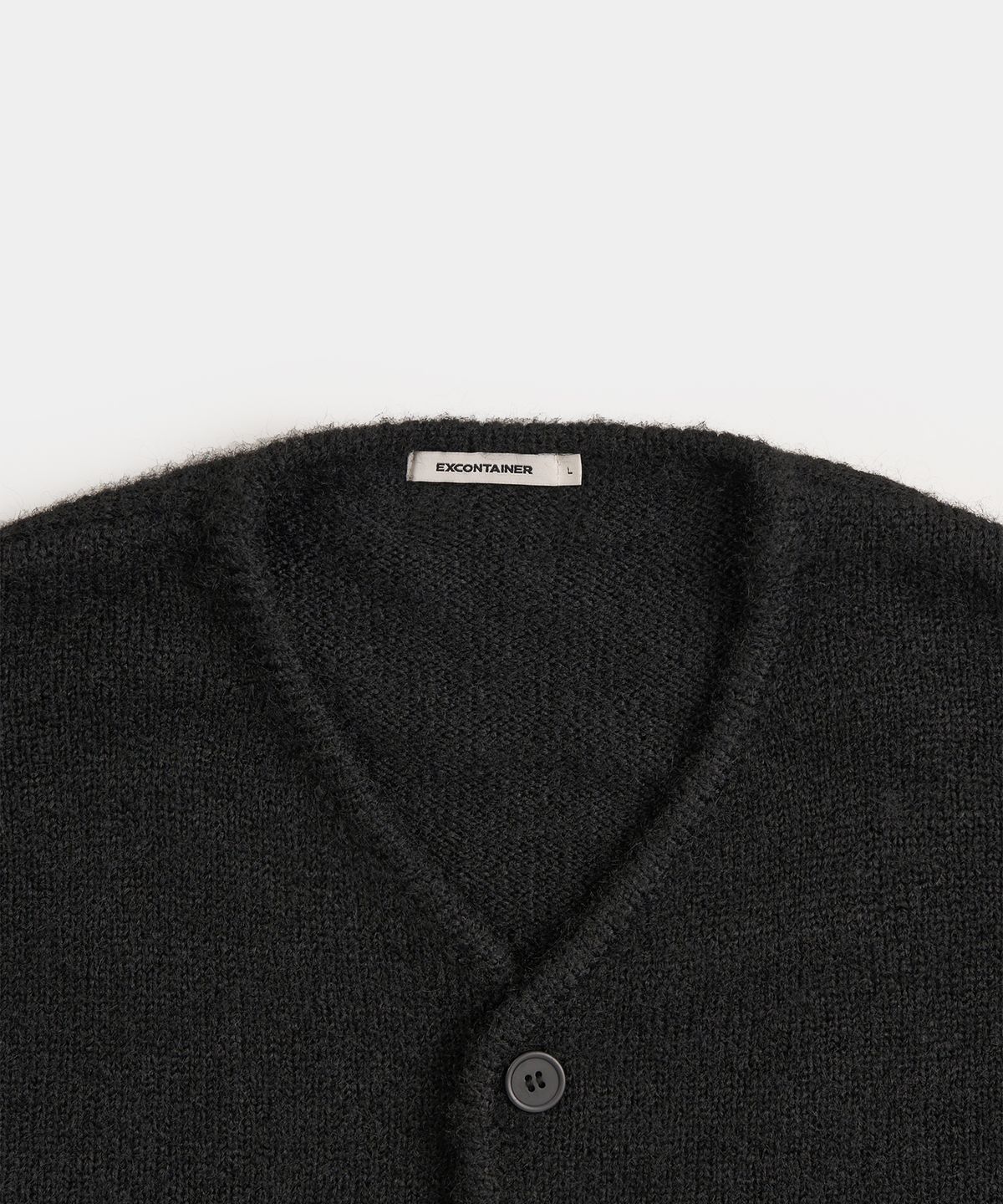 엑스컨테이너(EXCONTAINER) 헤어리 브이넥 크롭 가디건 (BLACK)