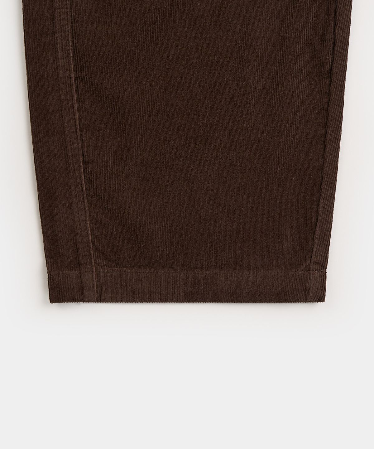 엑스컨테이너(EXCONTAINER) 커브드 와이드 코듀로이 팬츠 (BROWN)