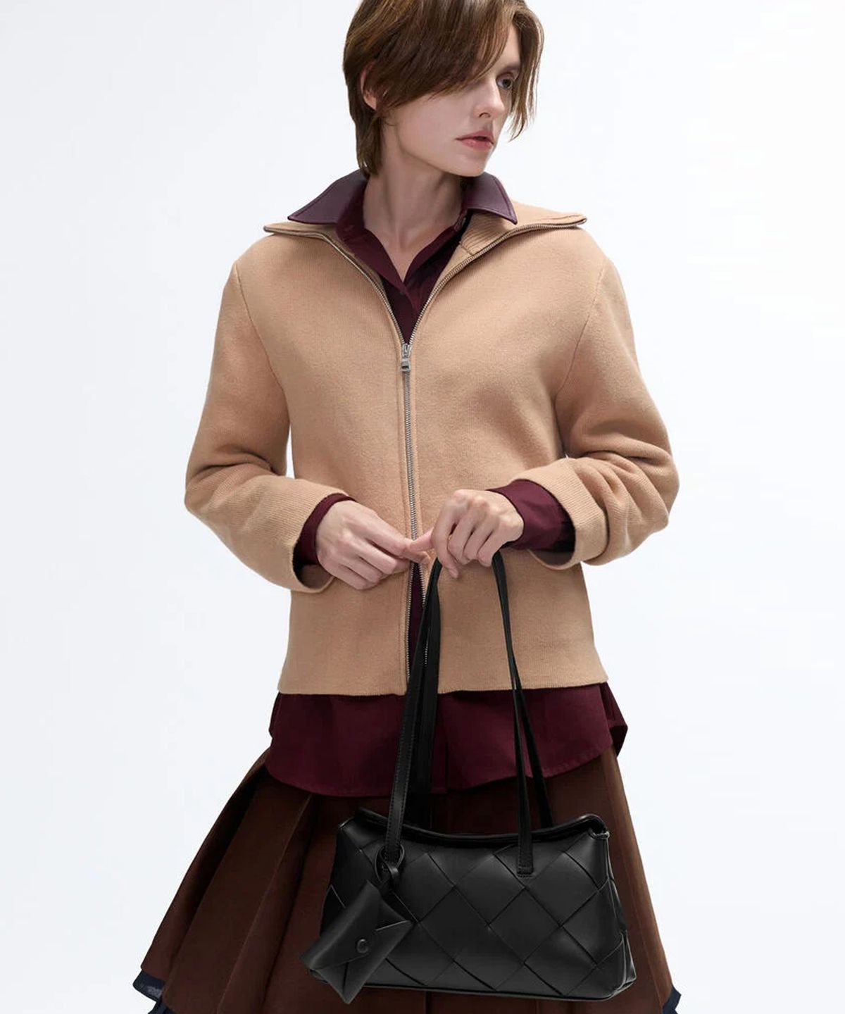 찰스앤키스(CHARLES & KEITH) 마리벨 우븐 트라페즈 숄더백 CK2-30160276