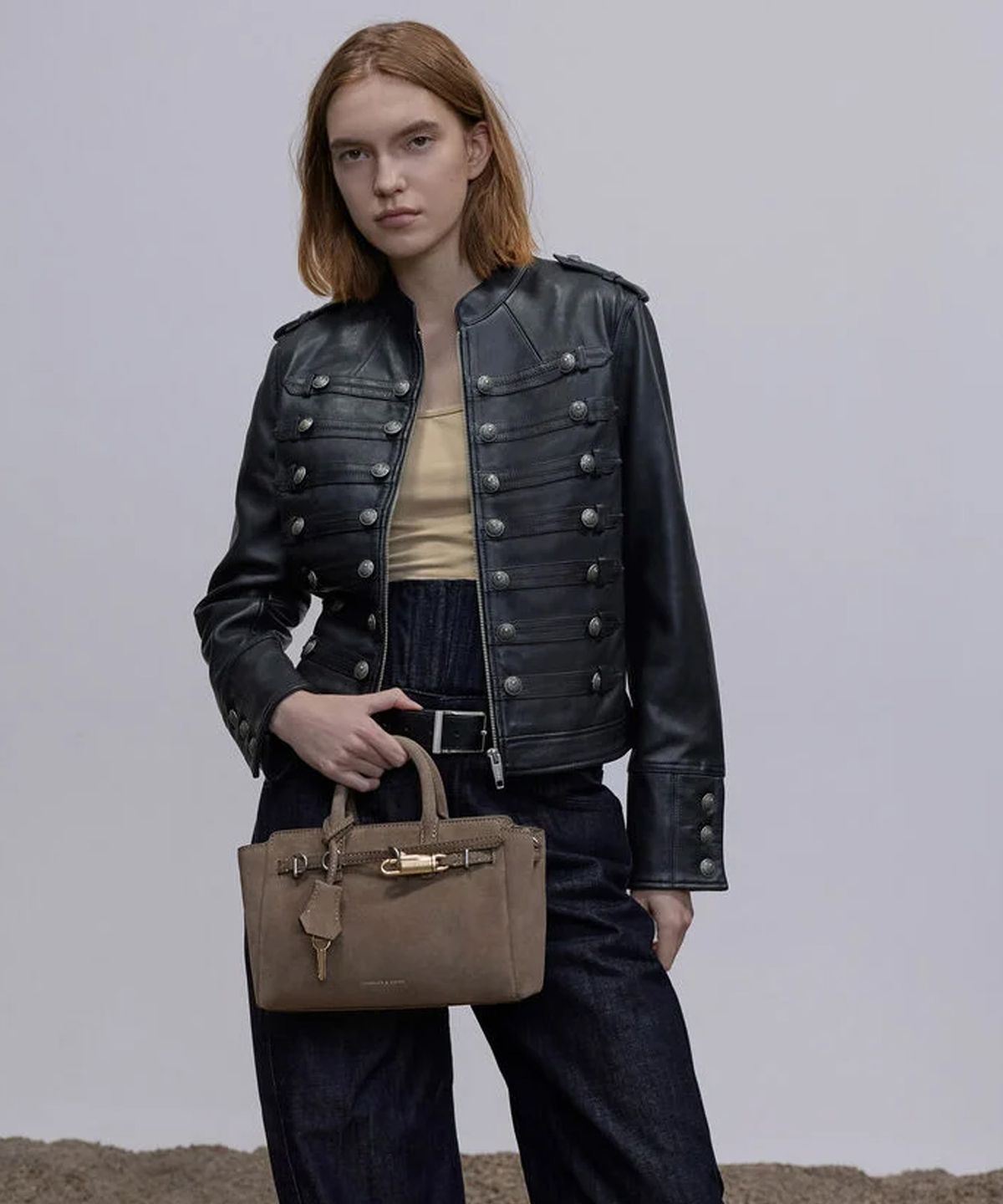 찰스앤키스(CHARLES & KEITH) 미니 델피나 벨티드 토트백 스톤 그레이 CK2-30271702-2