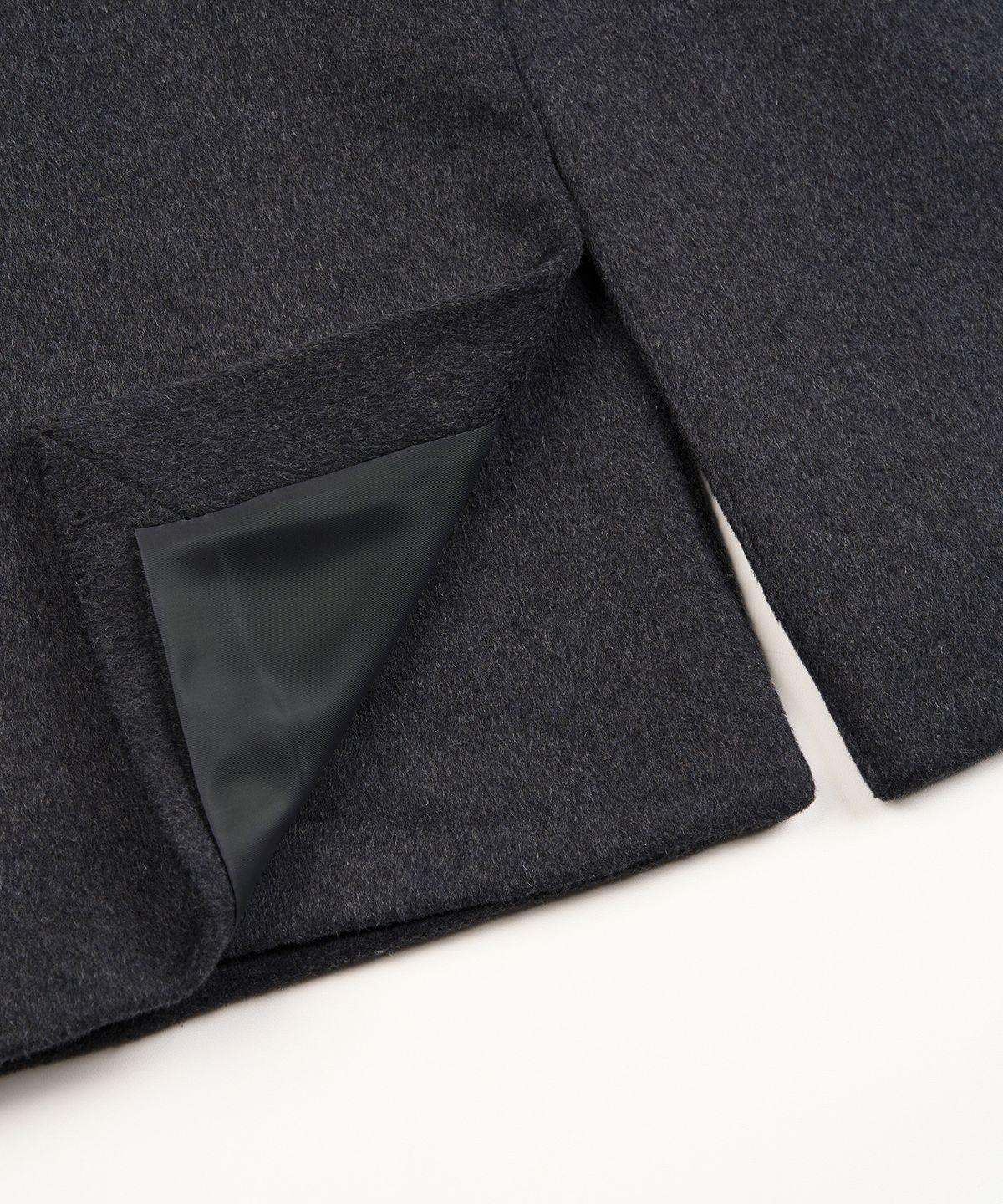 엑스컨테이너(EXCONTAINER) 테일러드 더블 롱 코트 (CHARCOAL)
