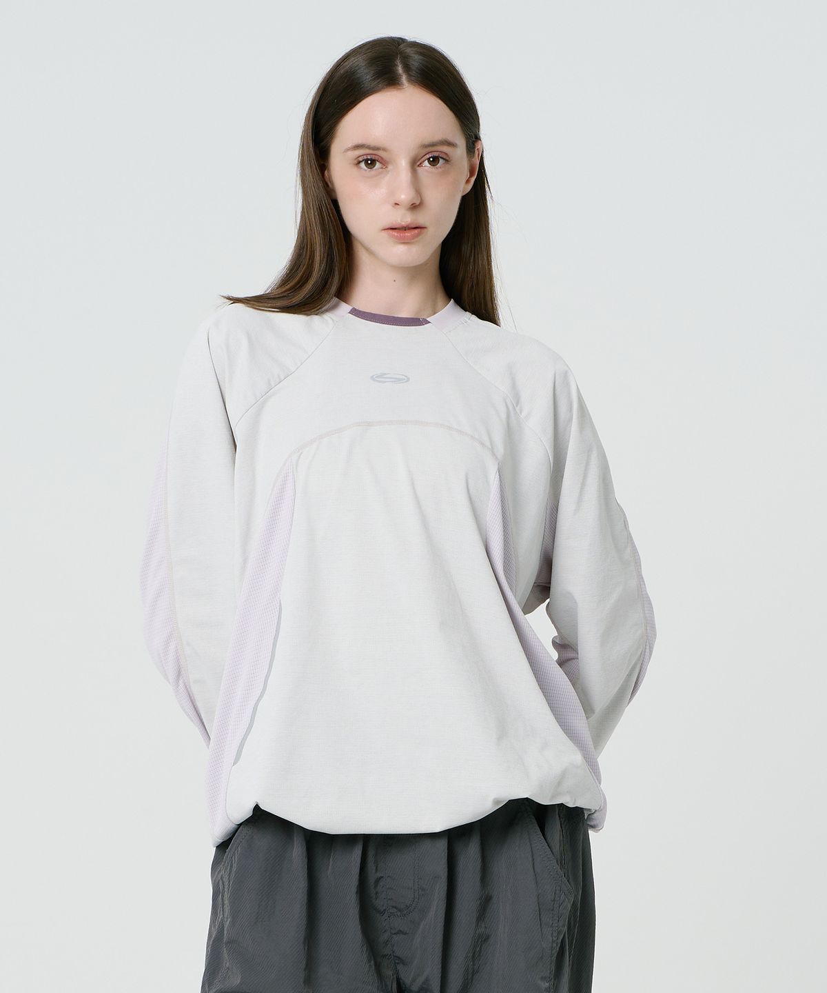 산로(SANRO) [UNISEX] 퀵드라이 리플렉티브 프린트 풀오버 티 - 아이스그레이