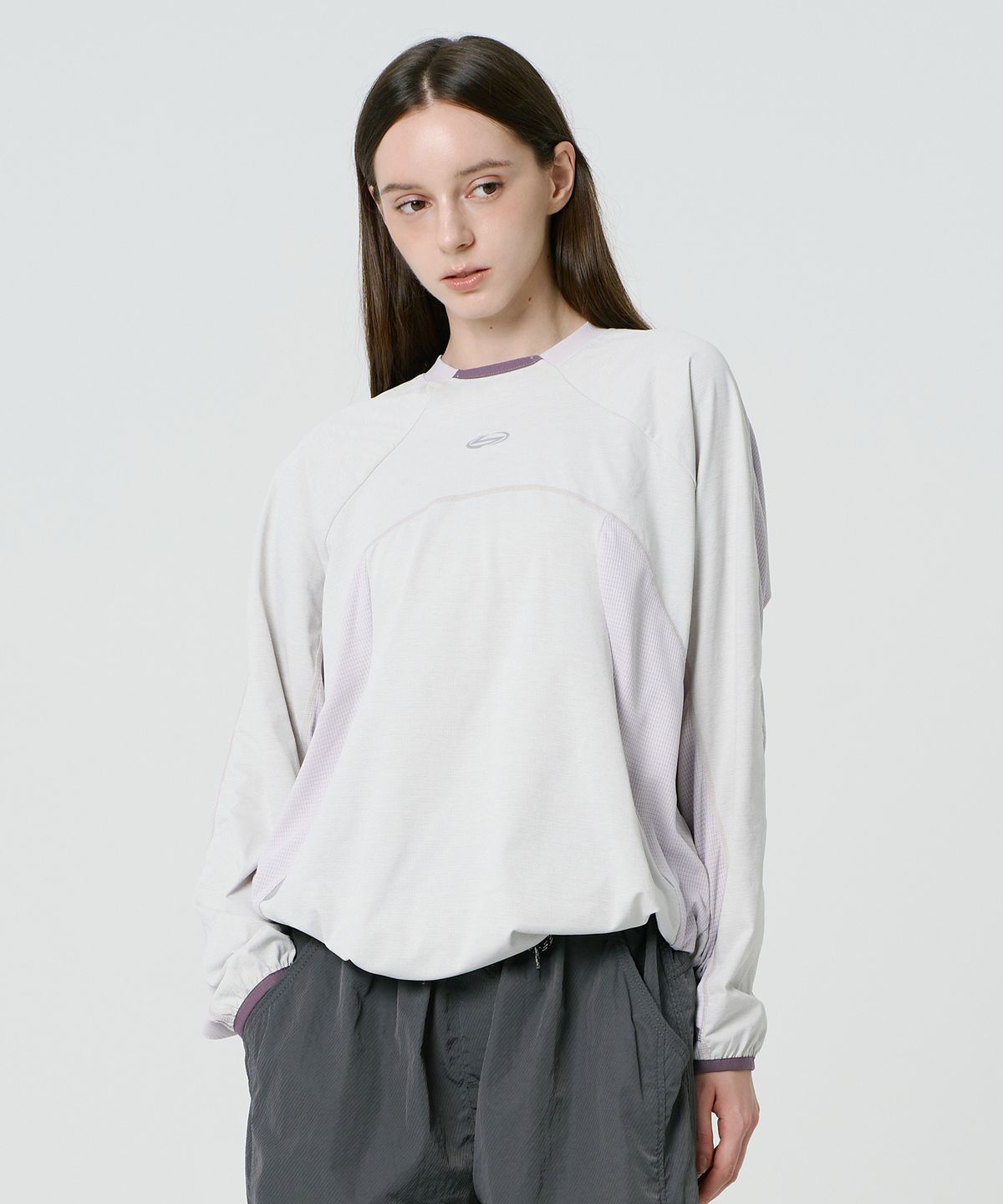 산로(SANRO) [UNISEX] 퀵드라이 리플렉티브 프린트 풀오버 티 - 아이스그레이