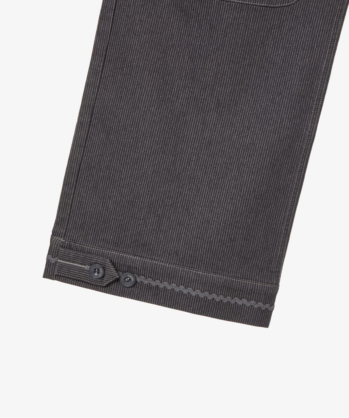 에이이에이이(AEAE) STRIPE WORK PANTS [CHARCOAL]