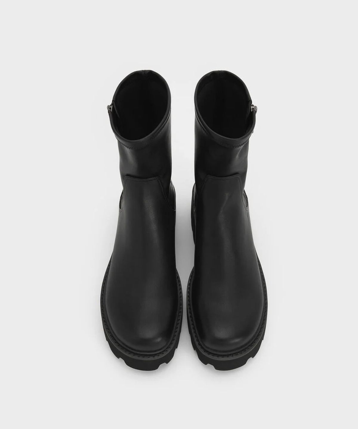 찰스앤키스(CHARLES & KEITH) 이모젠 청키 앵클 부츠 2colors CK1-90580141-1