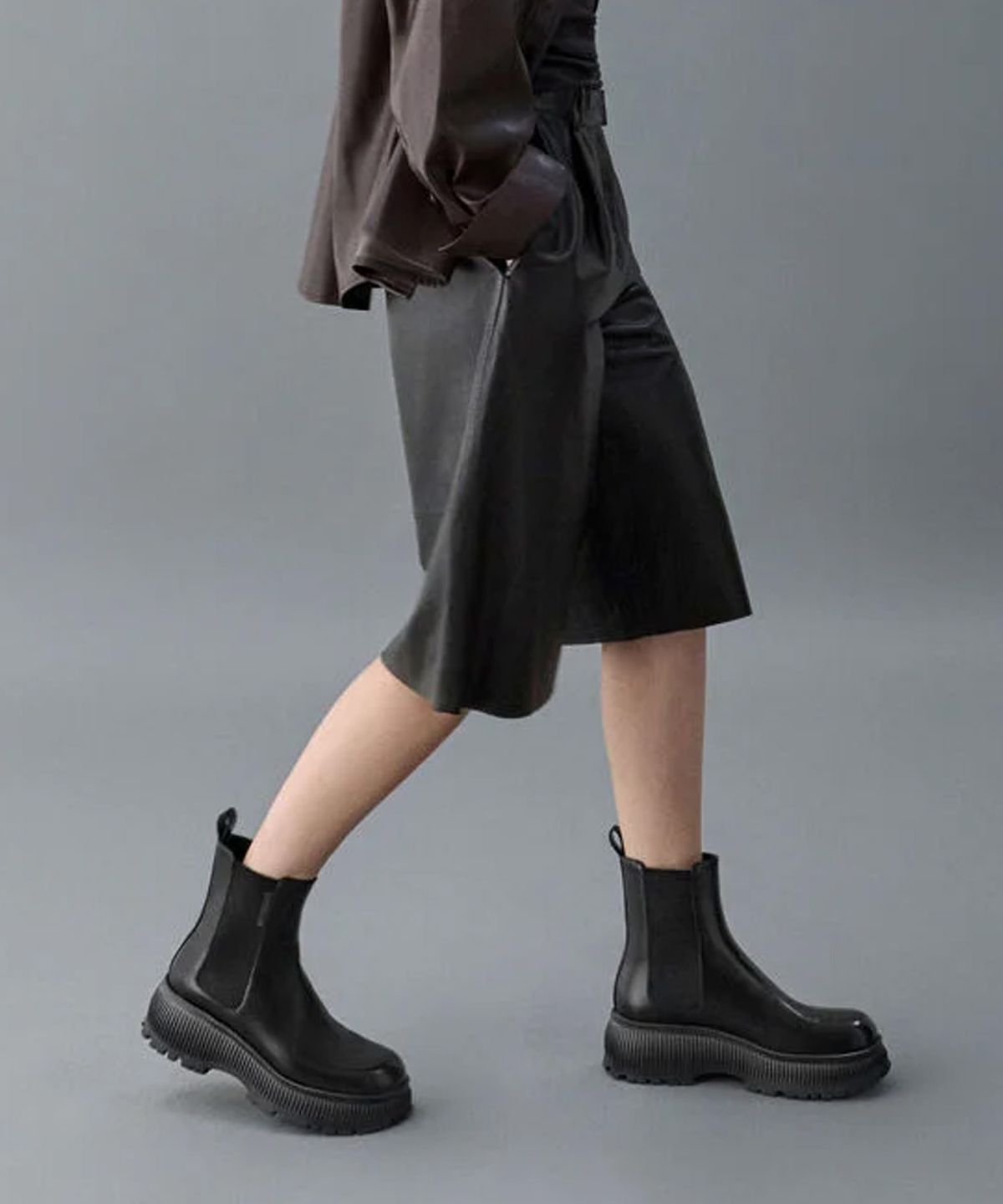 찰스앤키스(CHARLES & KEITH) 다라 리지드 솔 앵클 부츠 2colors CK1-90360442